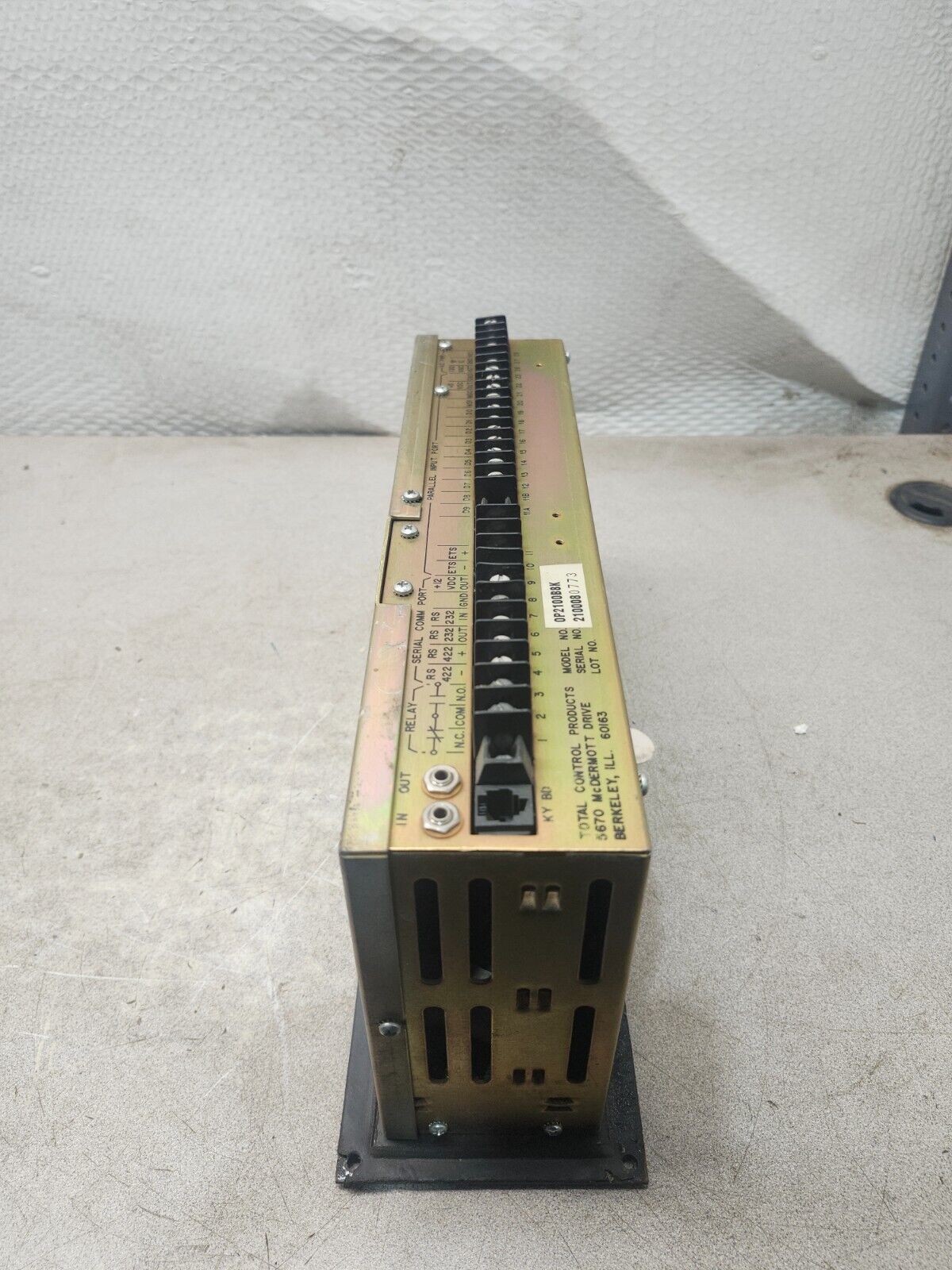 43973300