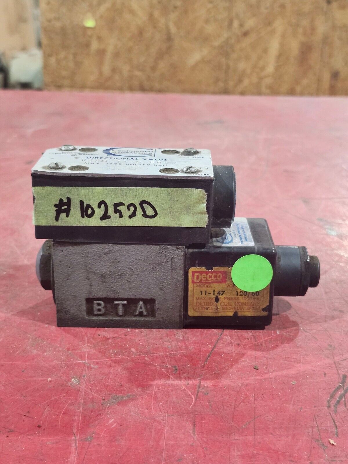 USED CONTINENTAL HYDRAULIC DIRECTIONAL VALVE VS5M-1A-G-60-D