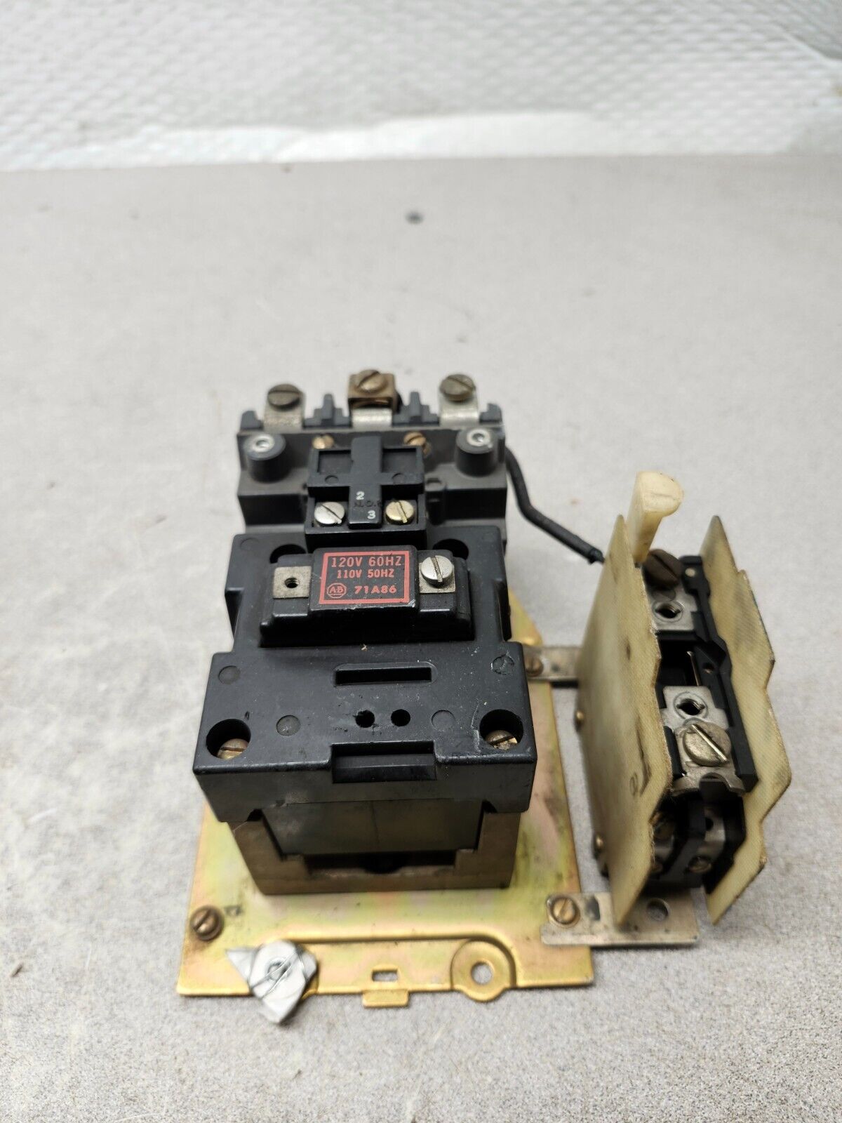 USED Allen-Bradley Contactor Ser. K 709B0D46