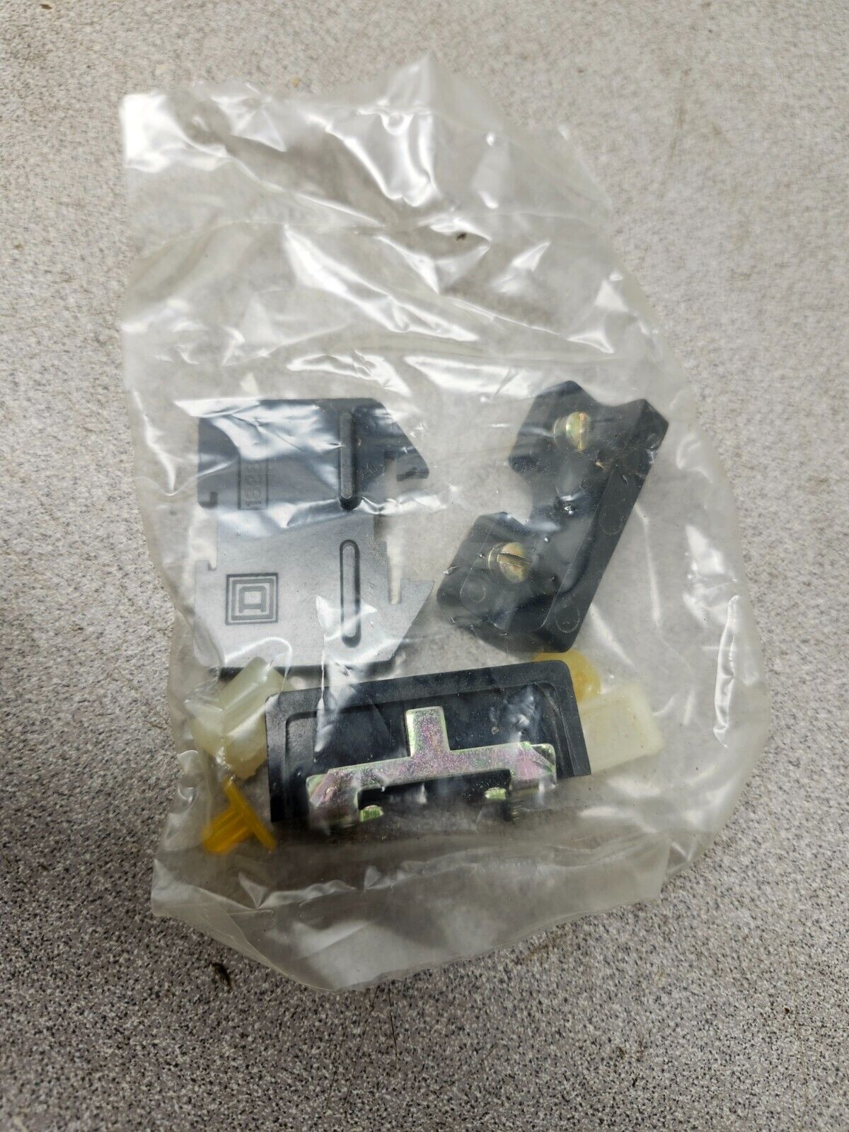 NEW IN BOX SQUARE D ASSEMBLY KIT 9080 K-1 77732