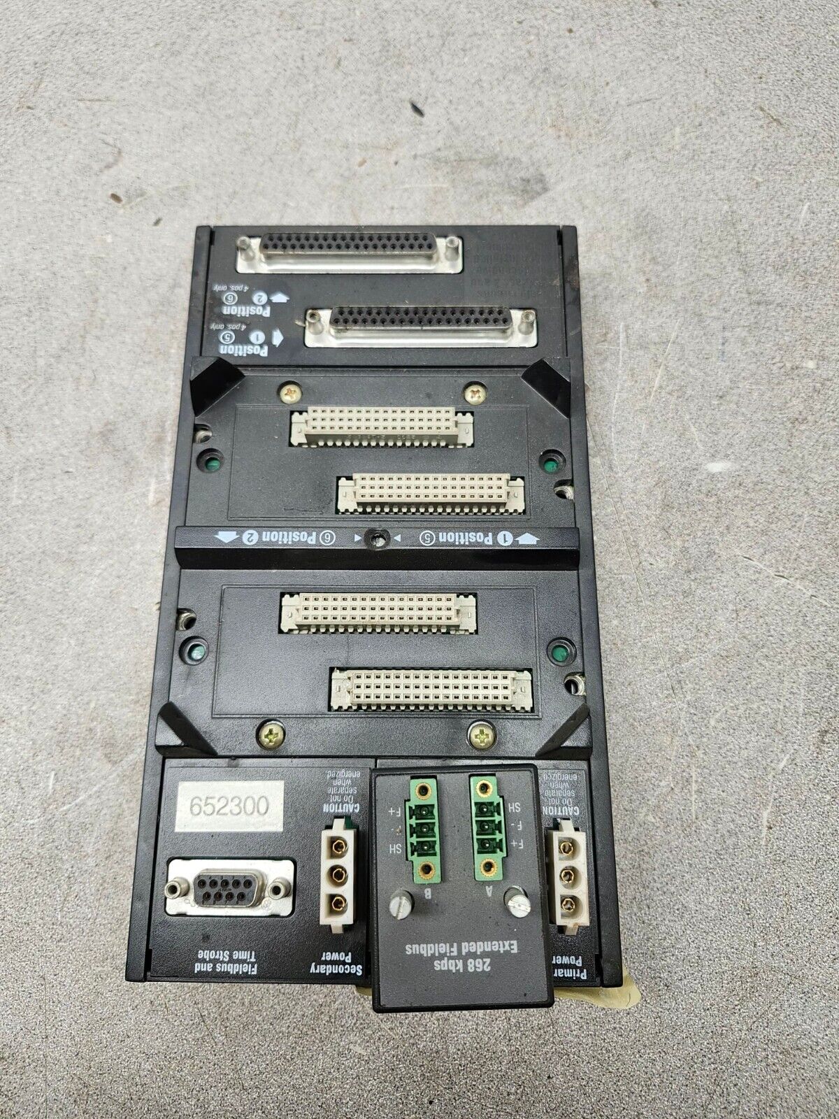 USED Foxboro Vertical Din-Rail Baseplate P0926KH 0A RY09511311