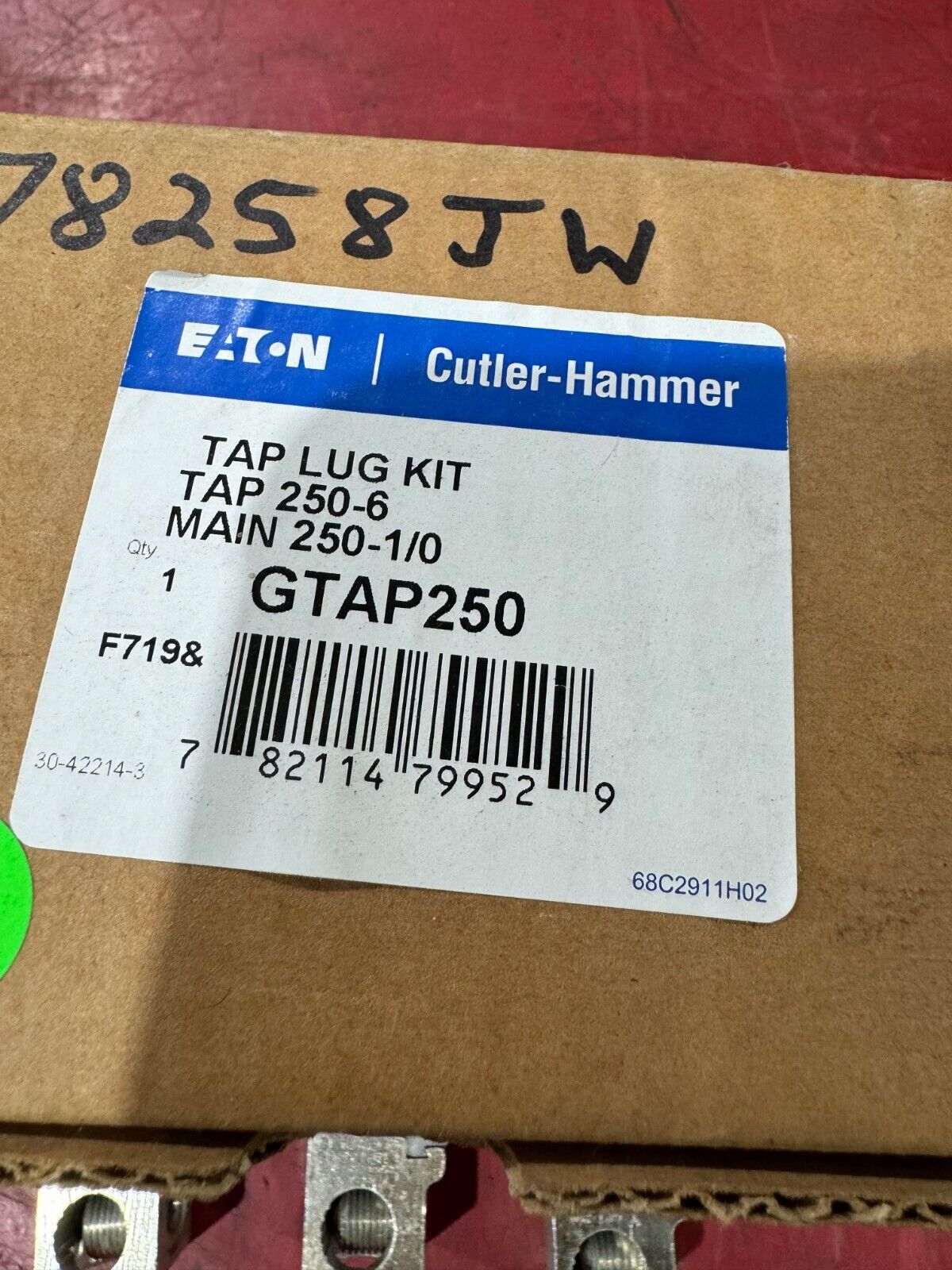 NEW IN BOX CUTLER HAMMER TAP LUG KIT GTAP250