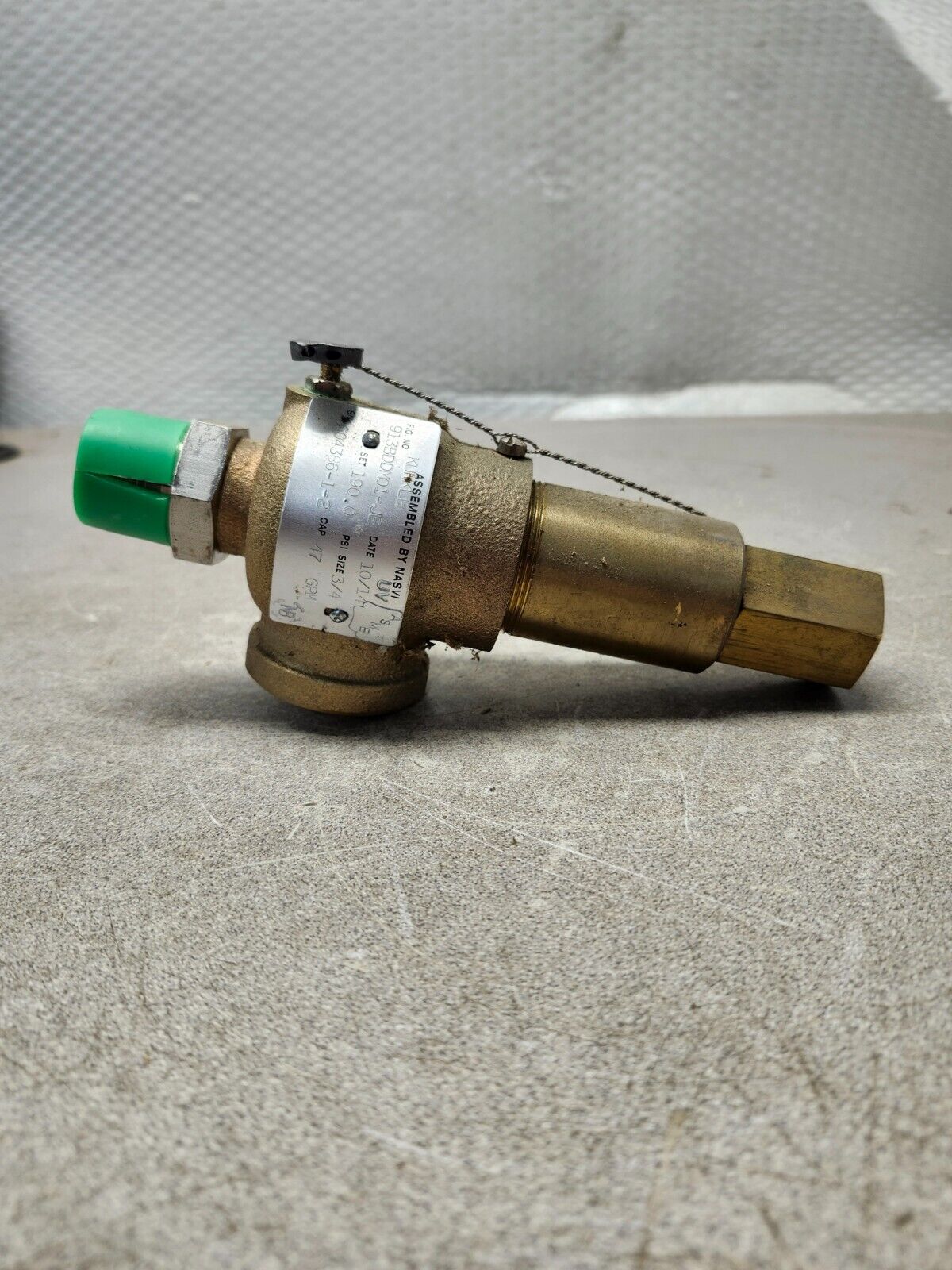 NEW IN BOX KUNKLE VALVE  100 PSI  FOG NO 913BDDM01-JE