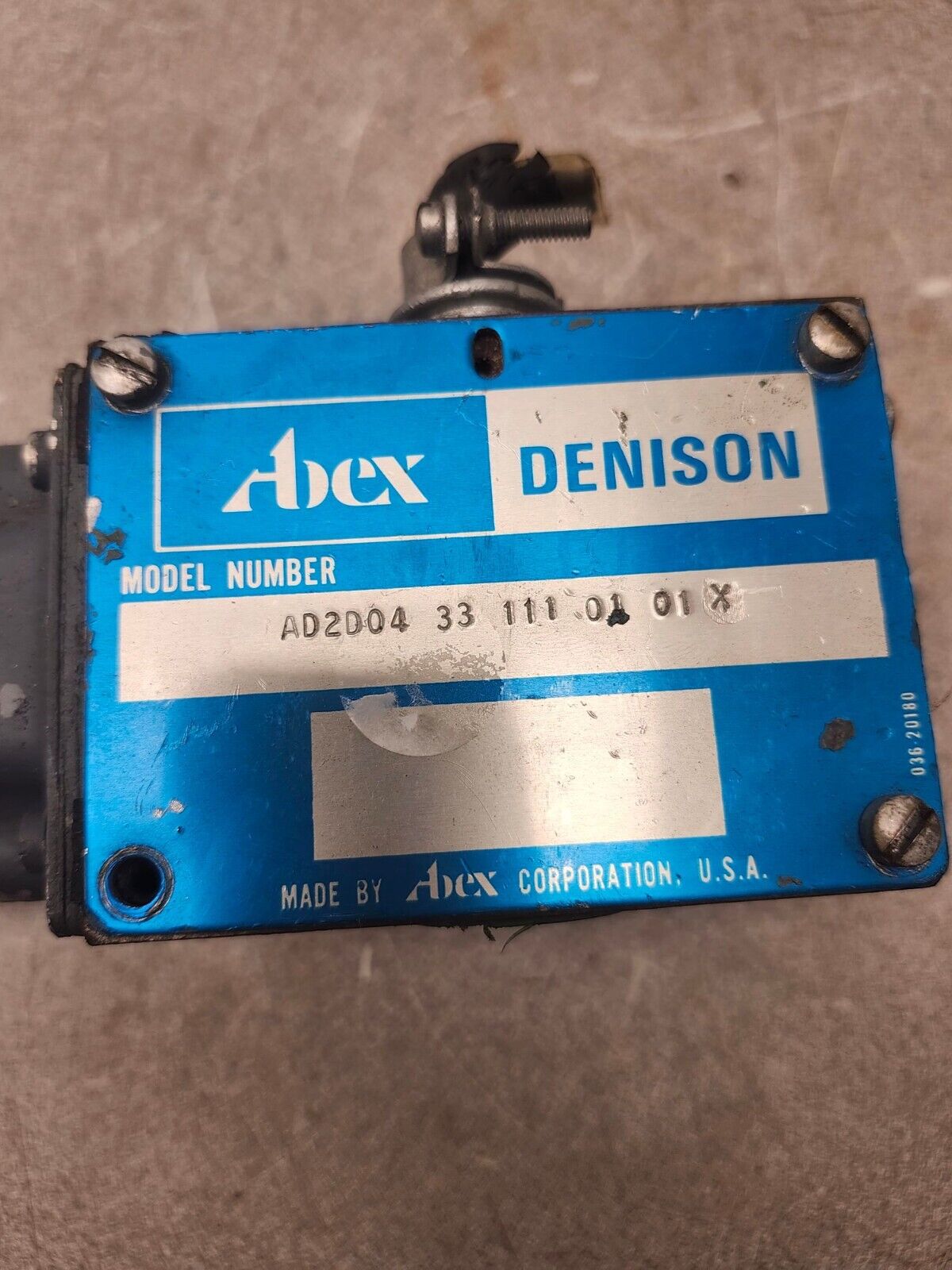 USED ABEX DENISON SERIES D2D04 SINGLE SOLENOID VALVE AD2D04-33-111-01-01-X