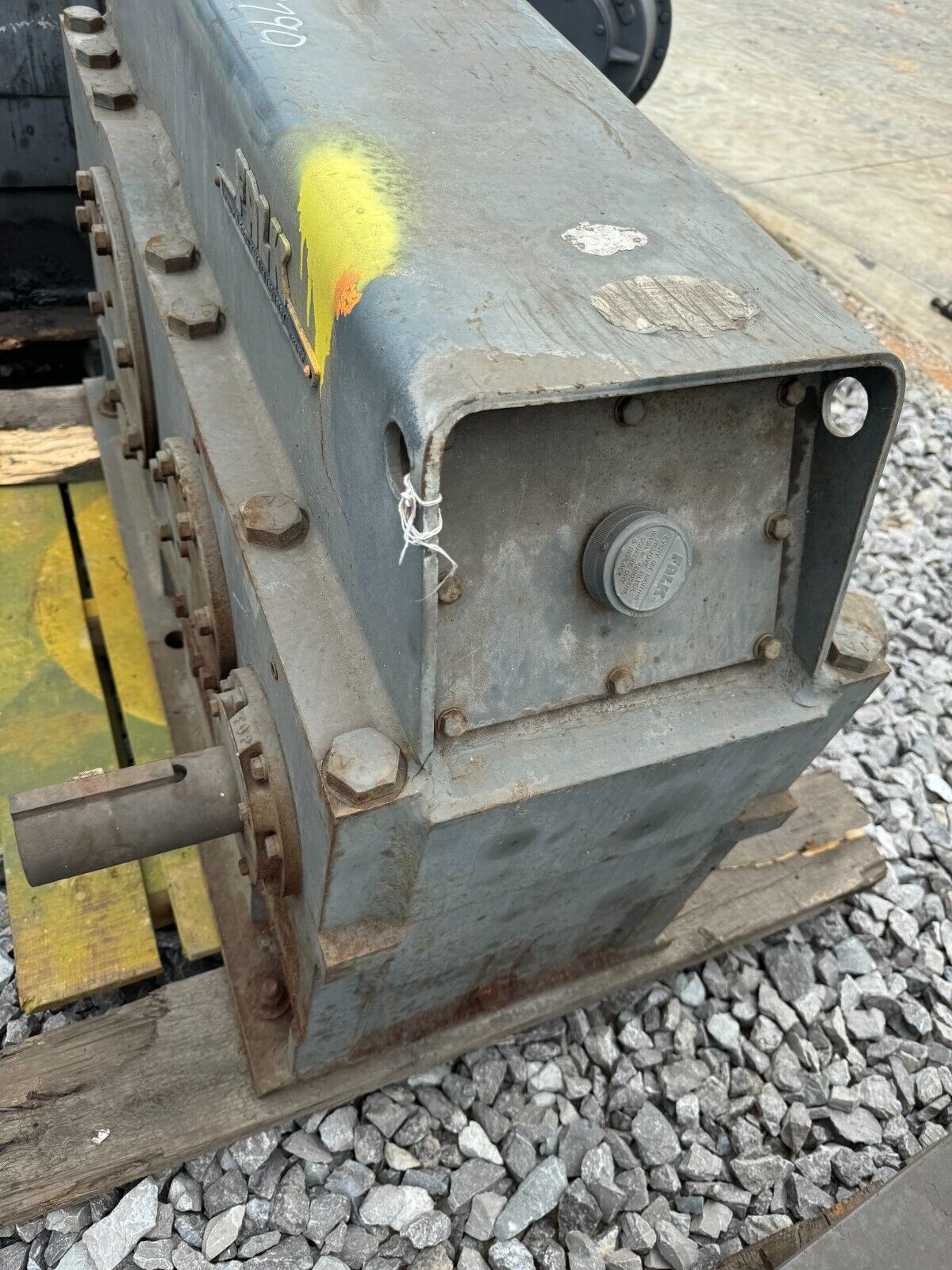 UNUSED SURPLUS FALK ENCLOSED GEAR DRIVE SPEED REDUCER 32.17 RATIO 2100Y2-KS