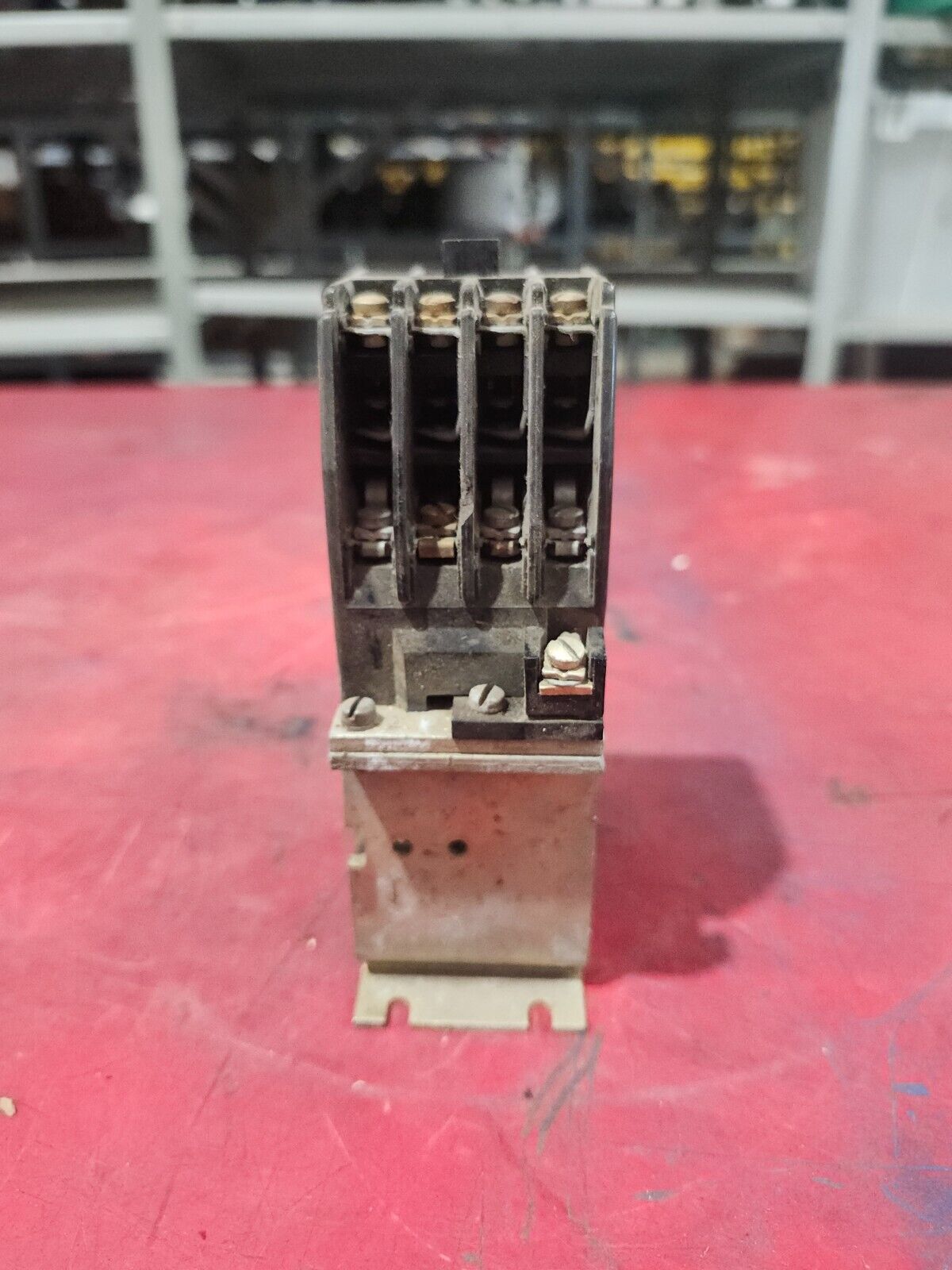 USED Westinghouse INDUSTRIAL CONTROL RELAY BFD537