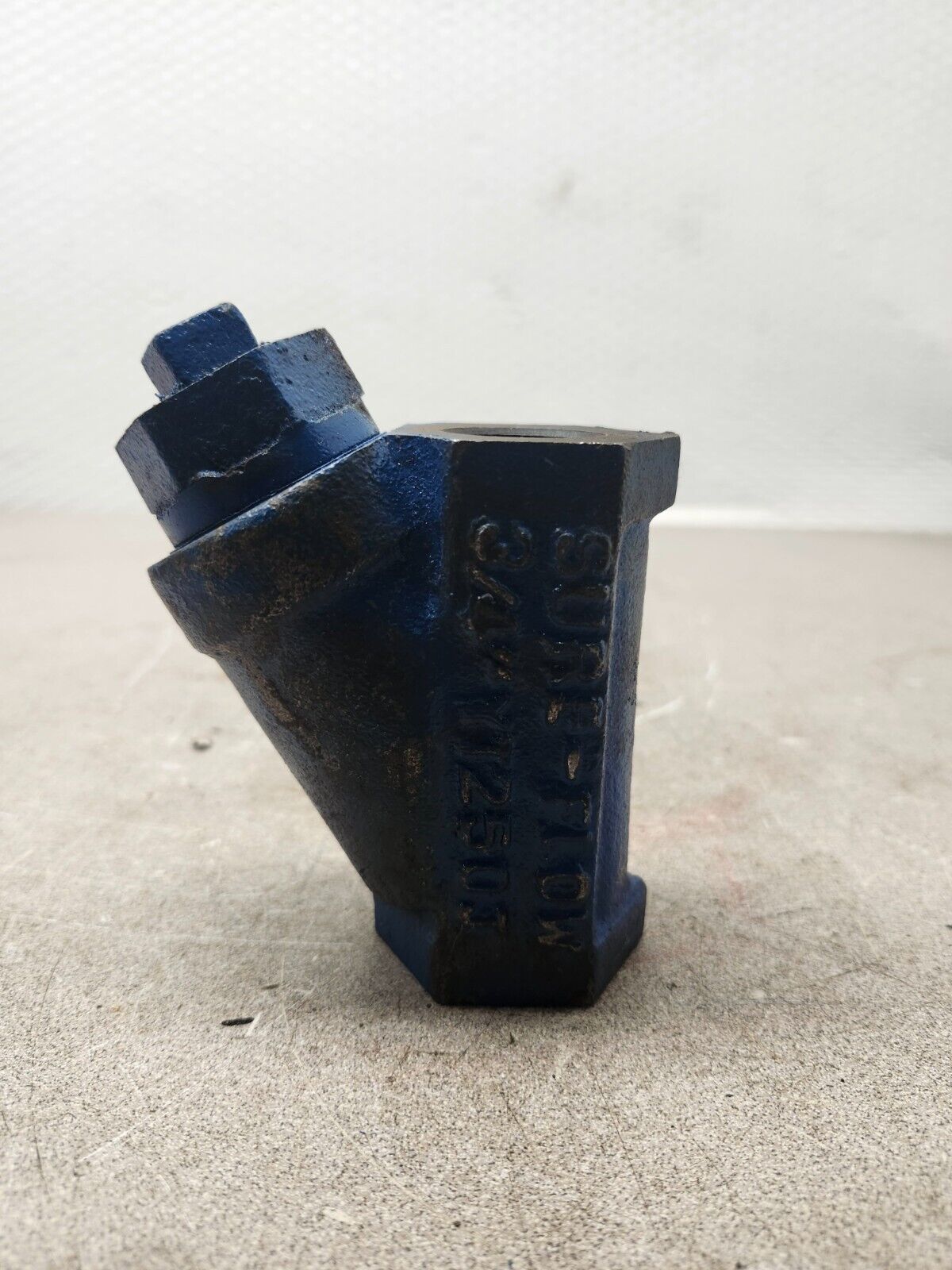 NEW NO BOX SURE-FLOW IRON Y-STRAINER 3/4" 250SWP YT250J