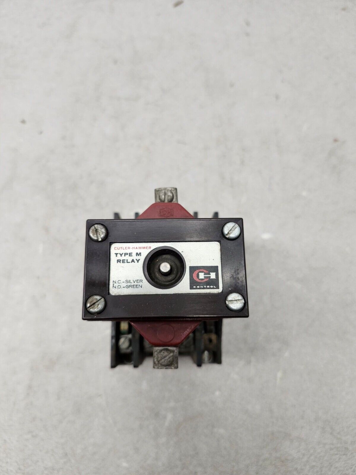 USED Cutler Hammer Series A2 Type M Latched Relay D23MR402