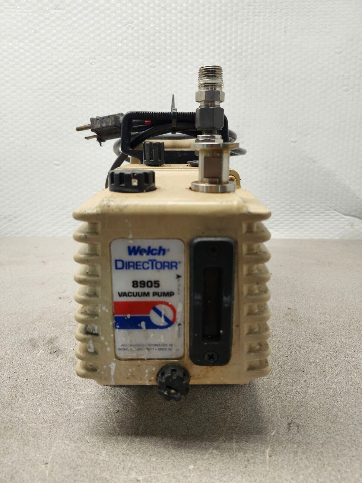 USED NO BOX Welch DirecTorr Vacuum Pump 1.5 MODEL 8905