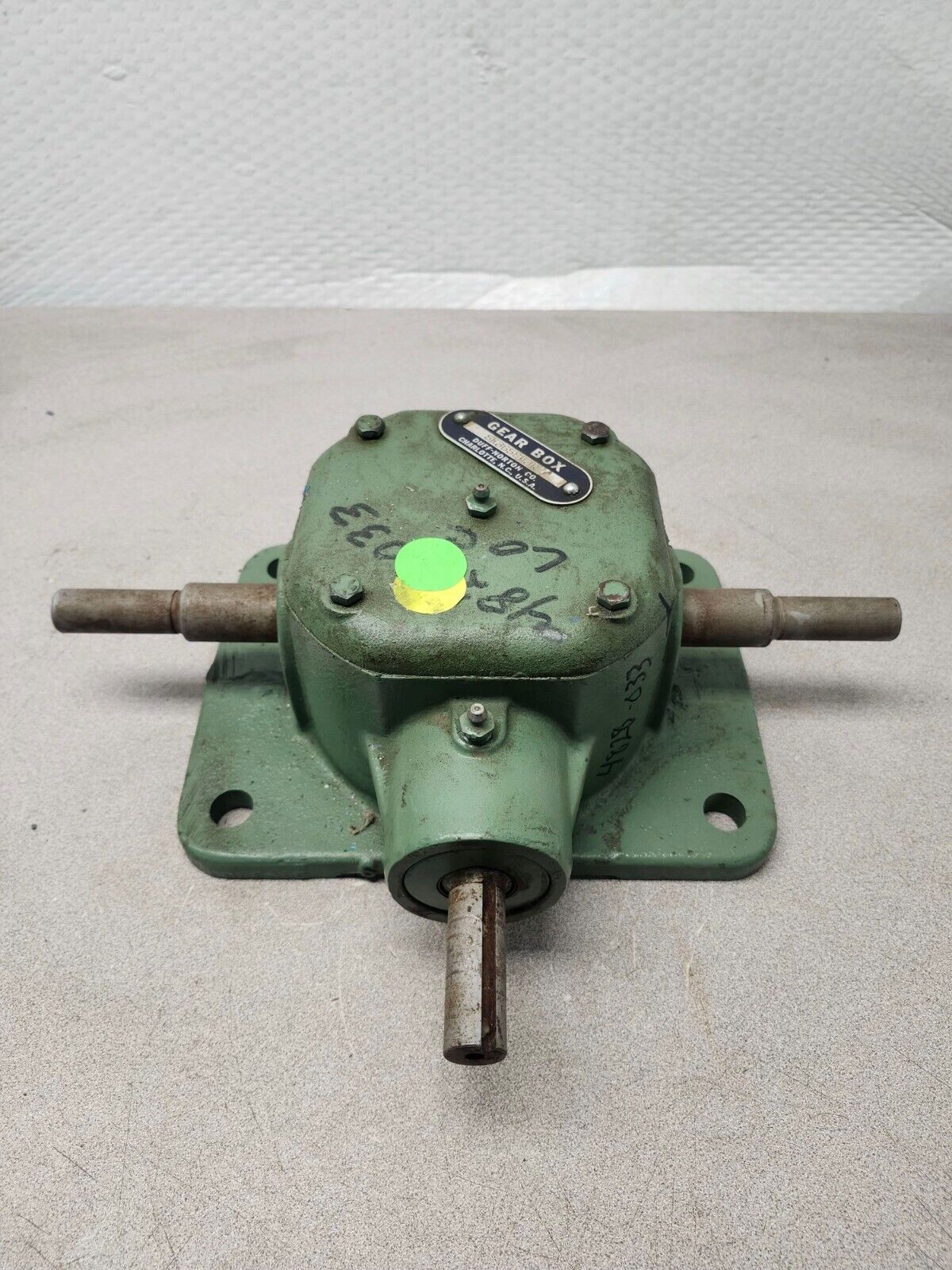 USED DUFF NORTON GEAR BOX SK3658M3R