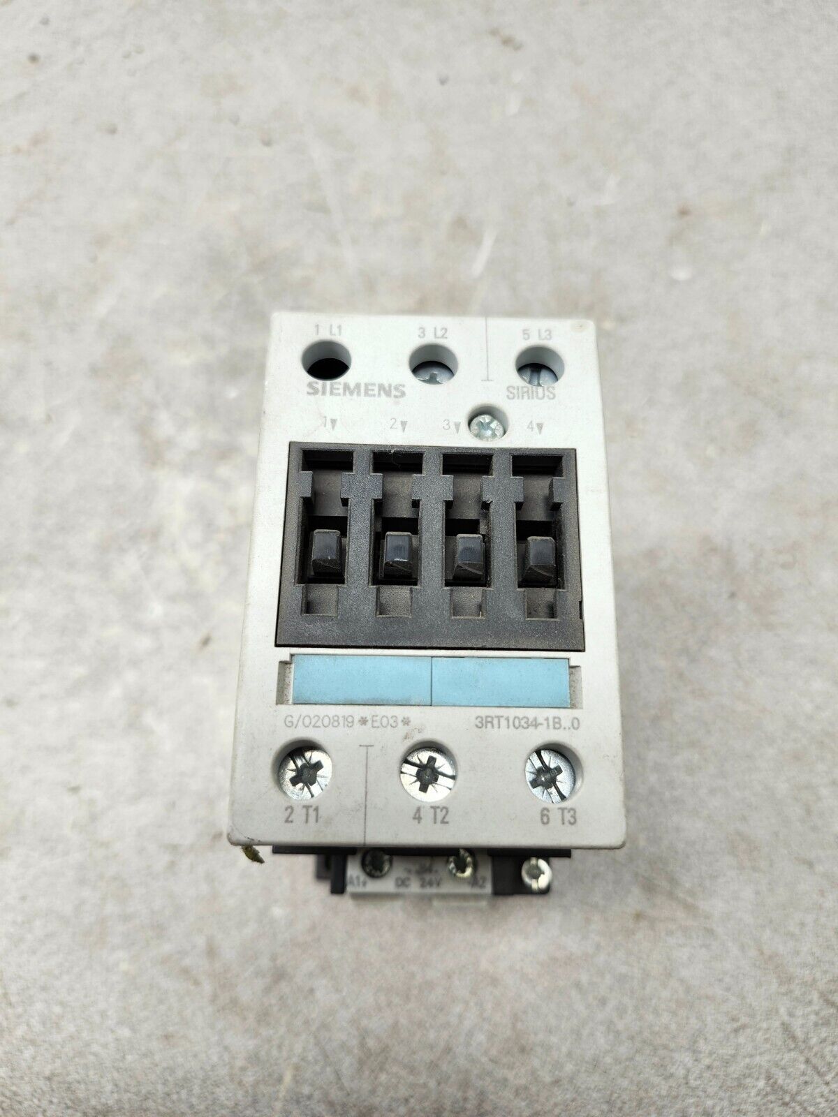 USED SIEMENS CONTACTOR 3RT1034-1BB40