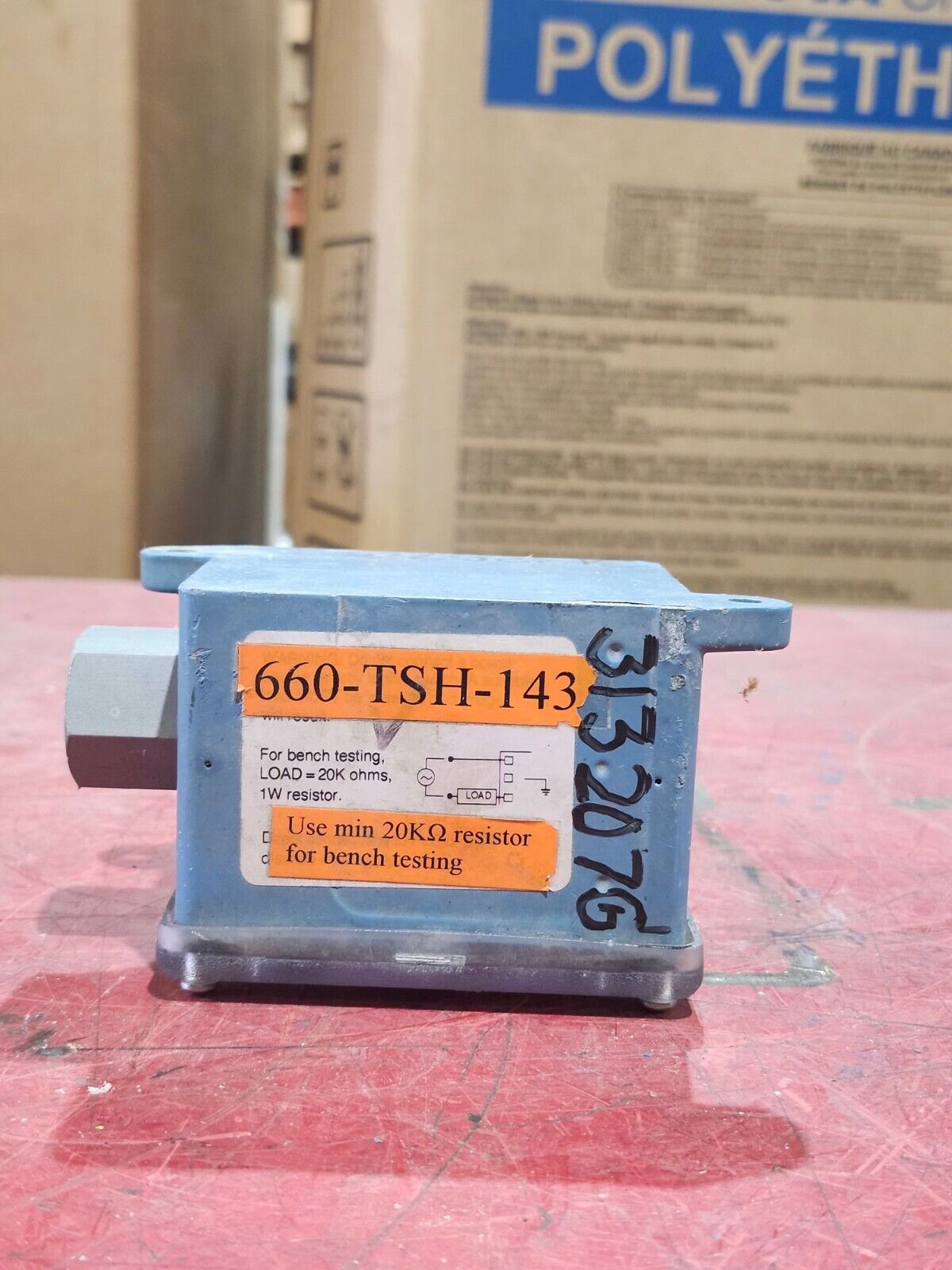 USED UNITED ELECTRIC ELECTRONIC SWITCH 2W3A00TL1