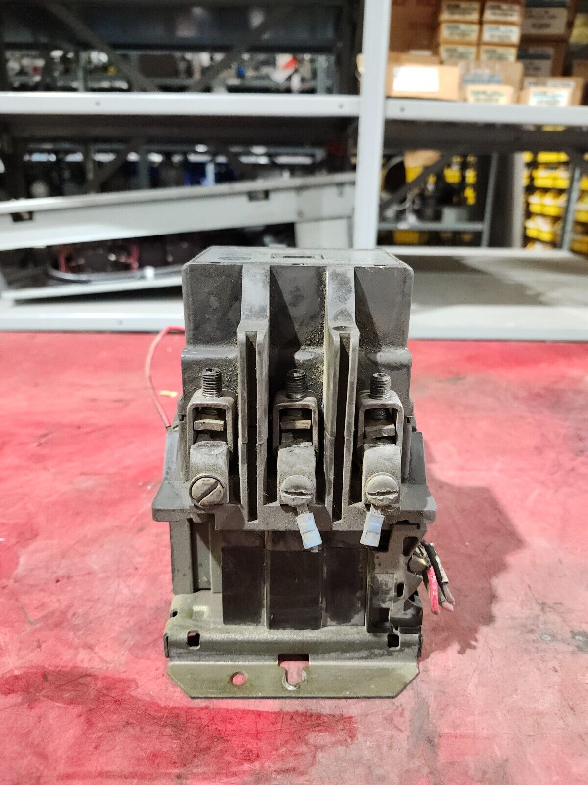 USED Westinghouse CONTACTOR, SIZE 3,90 Amps 110/120V Coil A201K3CA