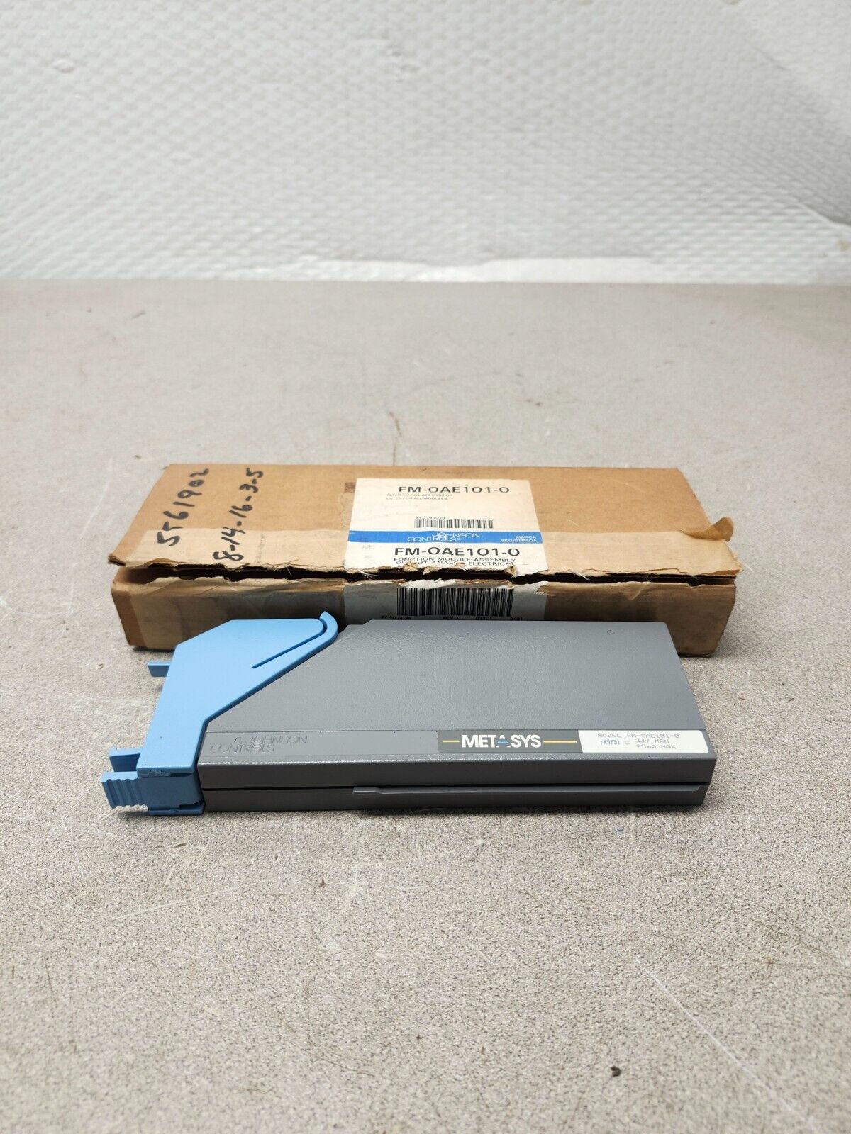 NEW IN BOX JOHNSON CONTROLS OUTPUT MODULE FM-OAE101-0