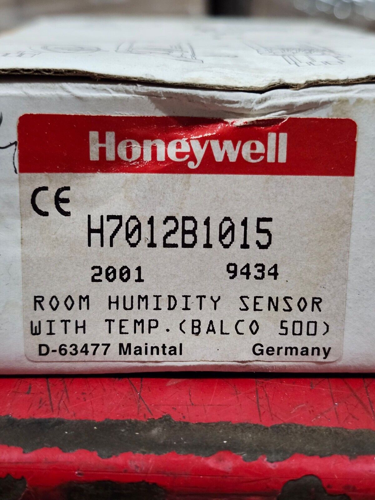 NEW IN BOX HONEYWELL ROOM HUMIDITY SENSOR H7012B1015