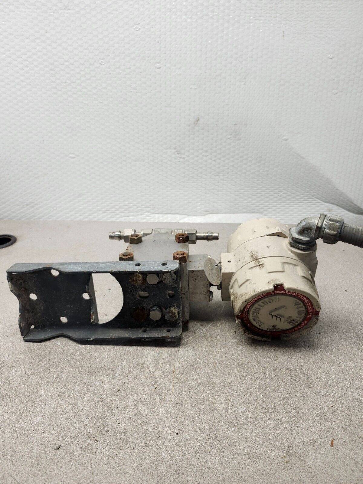 USED VALIDYNE PRESSURE TRANSMITTER 100PSI DR800D-P50-N3A4B