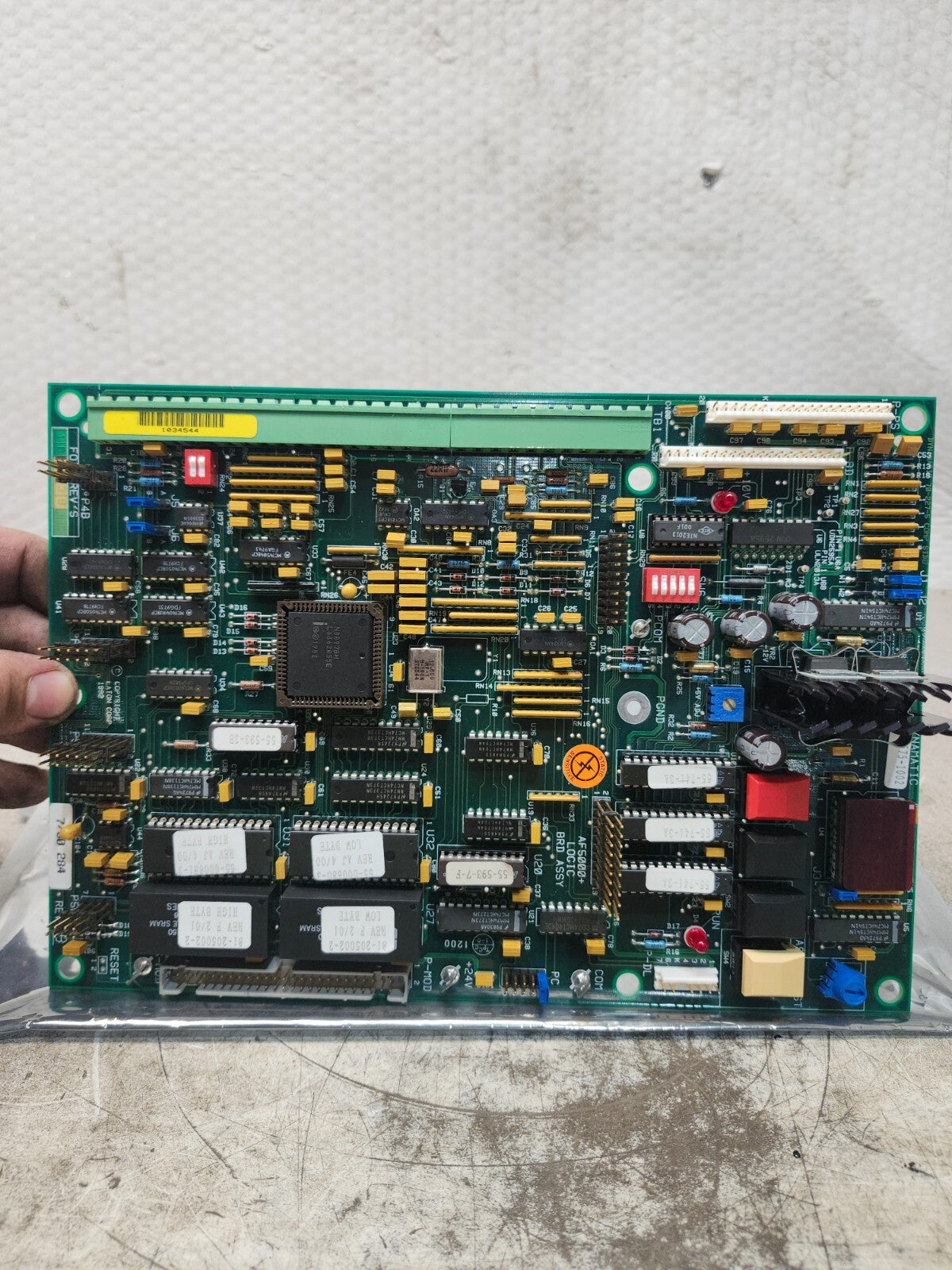 45000569