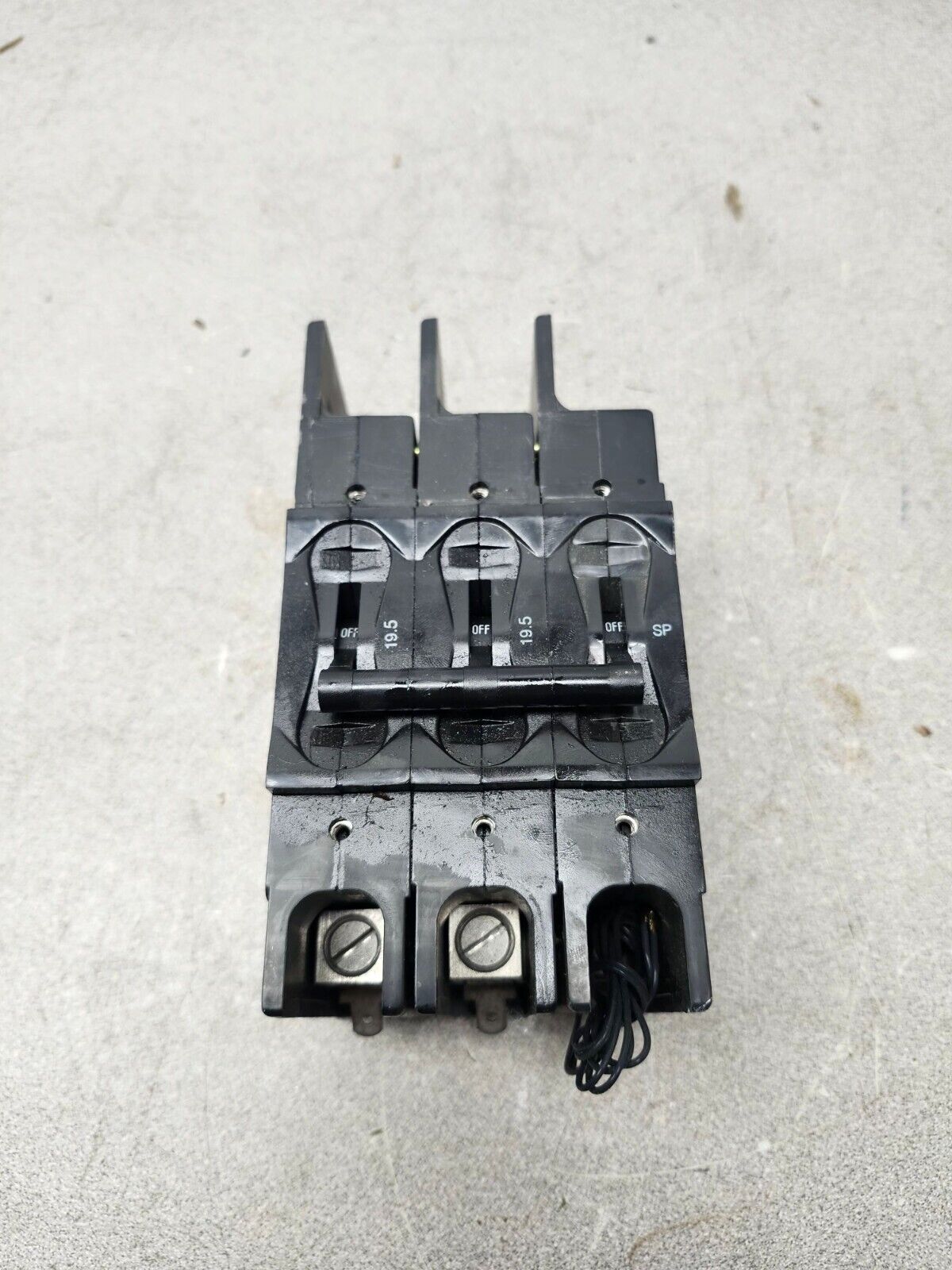 USED AIRPAX Circuit Breakers 50/60HZ 219-3-7268-174