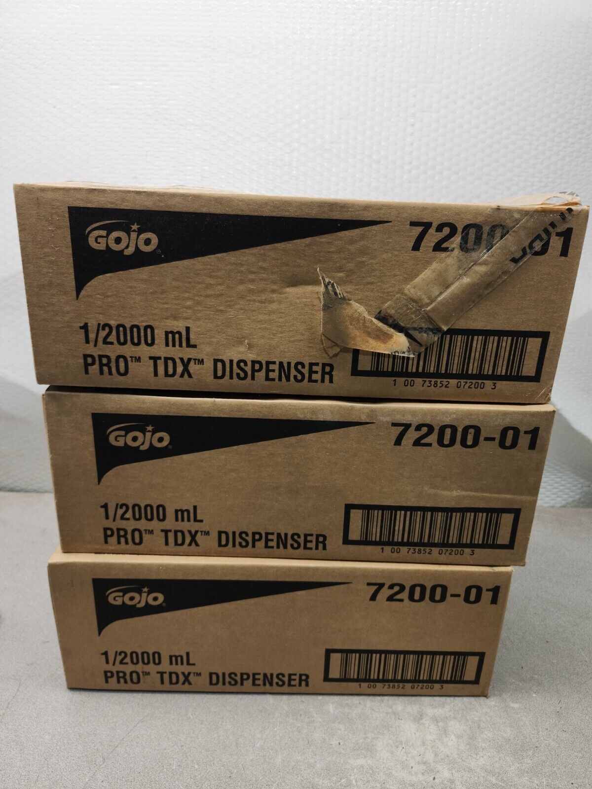 NEW IN BOX GOJO PRO TDX DISPENSER 2000ML 7200-01
