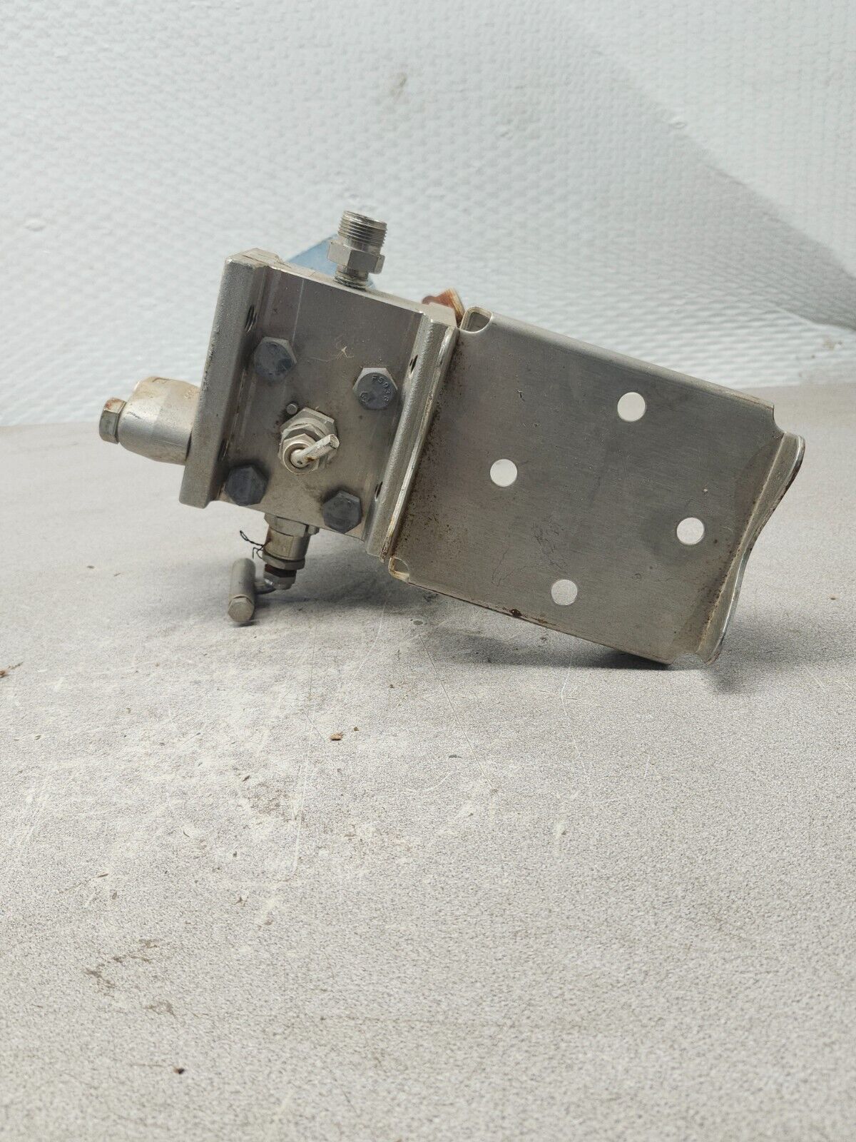 USED ROSEMOUNT PRESSURE TRANSMITTER CG4A02A1AH2E53B1L415