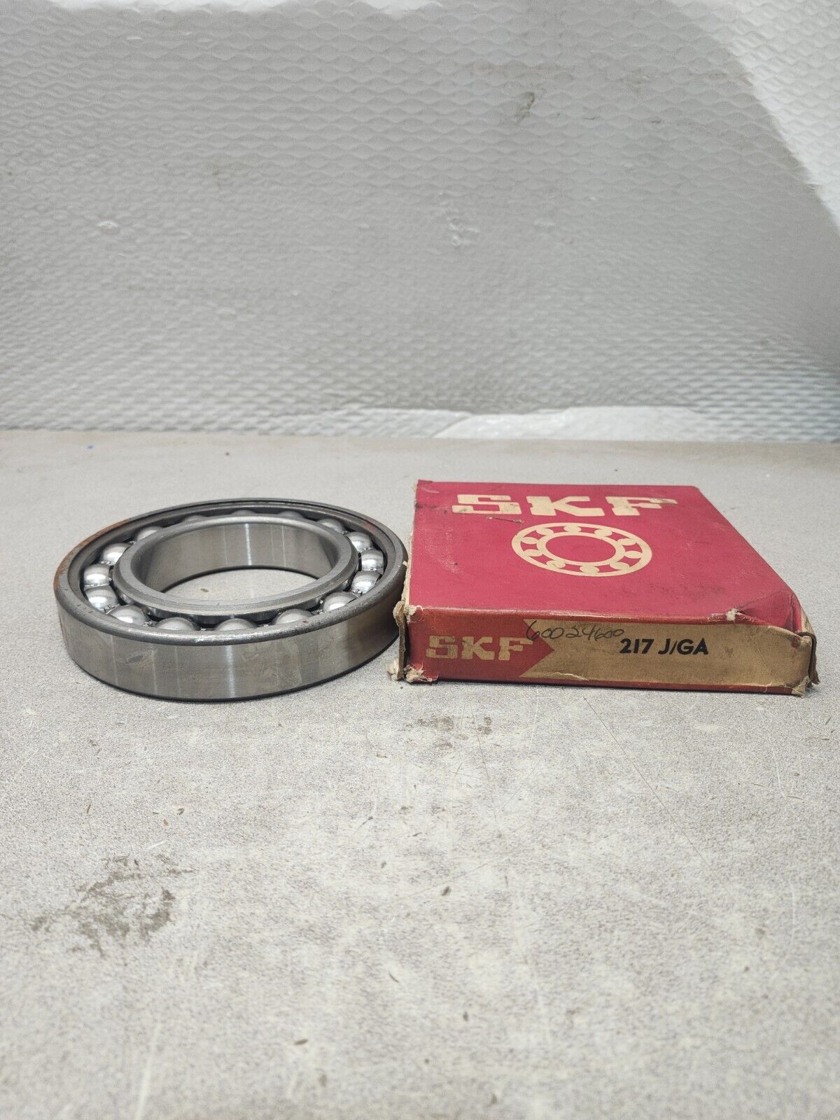 NEW IN BOX SKF BALL BEARING  217J/GA