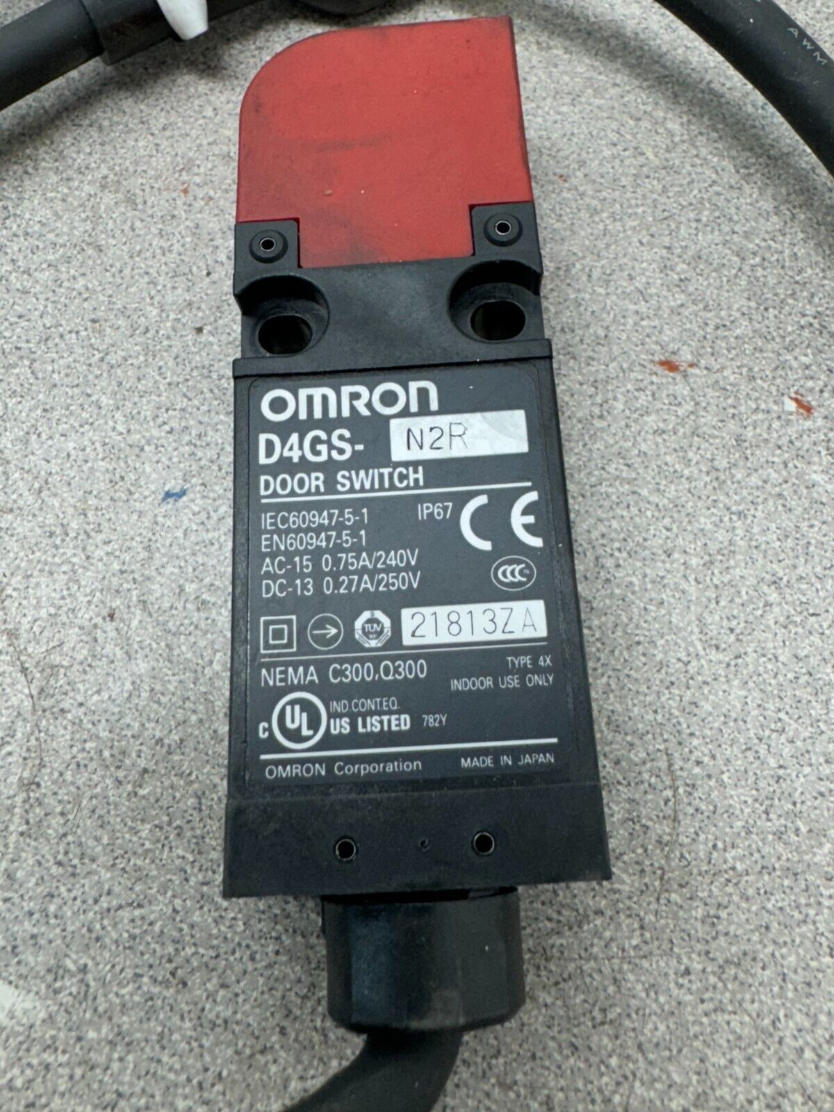 NEW NO BOX OMRON DOOR SWITCH D4GS-N2R