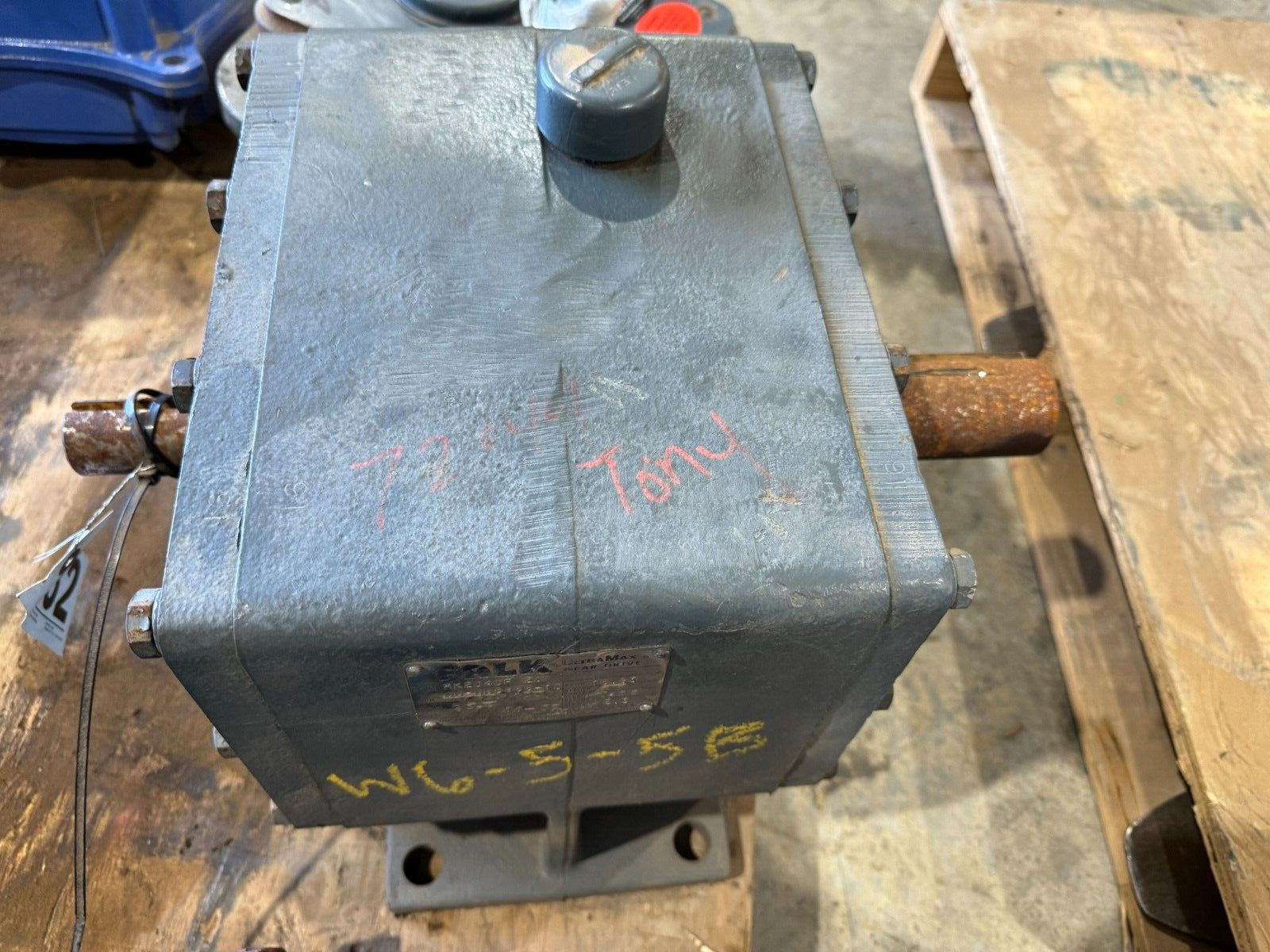 UNUSED SURPLUS FALK ULTRAMAX GEAR DRIVE 16.83 RATIO REDUCER RK2040F 2A