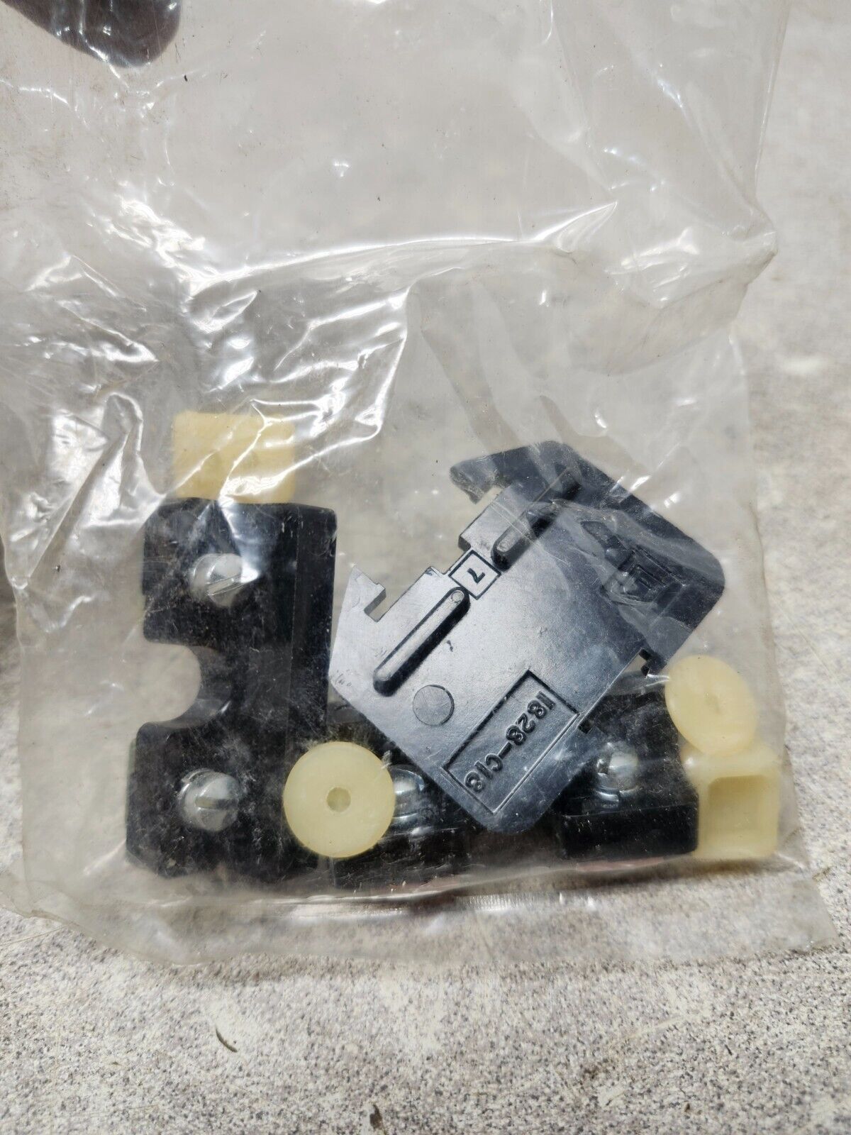 NEW IN BAG SQUARE D PARTS KIT ASSEMBLY CLASS 9080 TPE K-1