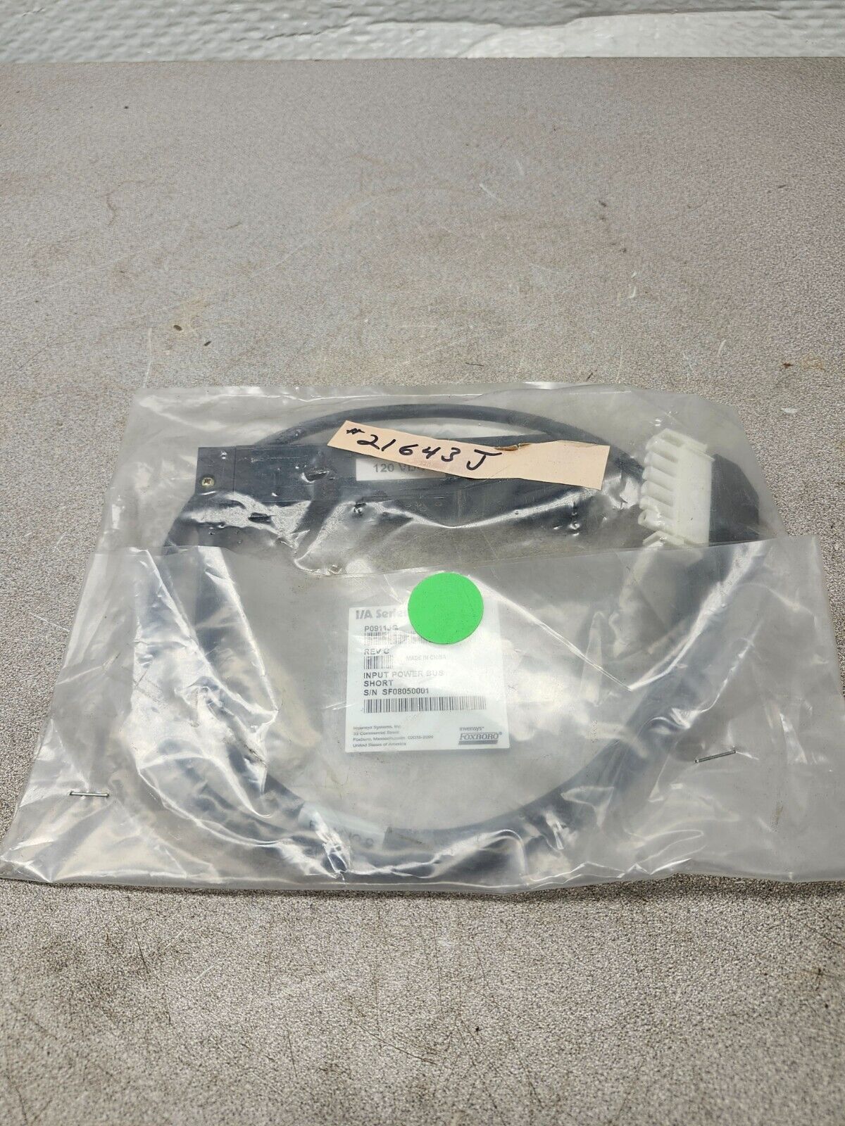 NEW IN BAG FOXBORO BUS INPUT POWER SHORT 120VAC P0911JQ