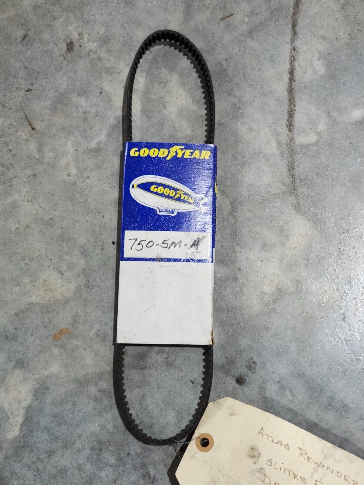 NEW GOODYEAR COGGED V-BELT 750 5M-15