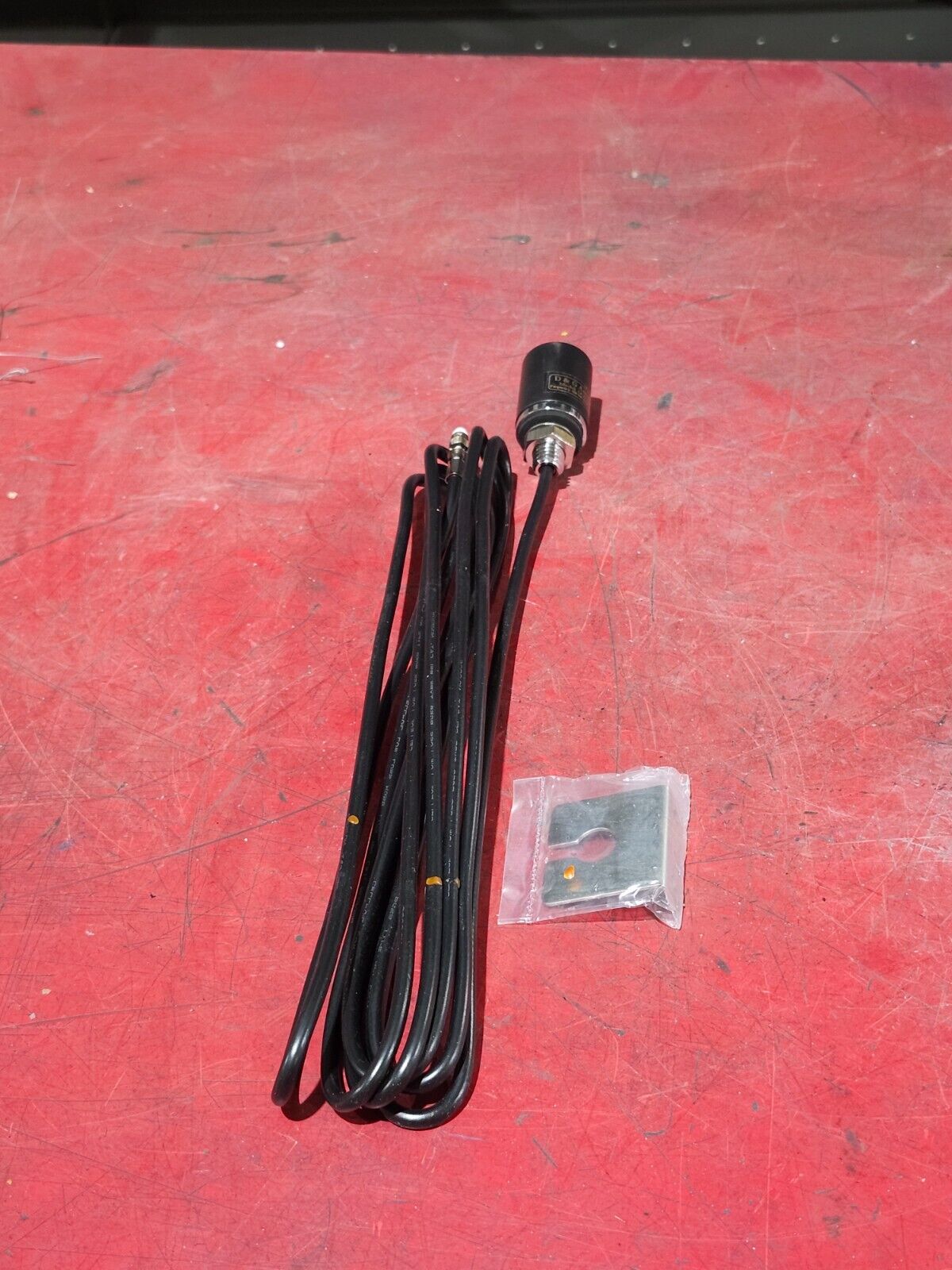 NEW IN BAG D&G ANTENNAS MODEL DG900RD