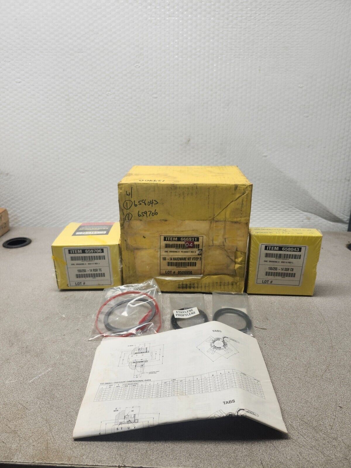 NEW IN BOX CHESTERTON 155 HARDWARE KIT 666911 659706 658043