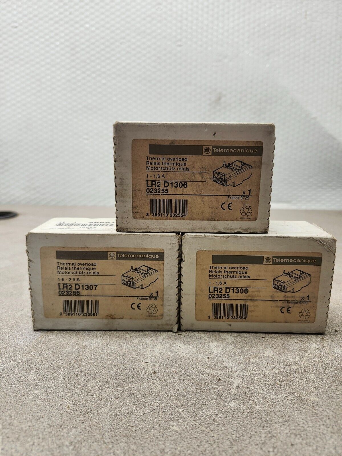 NEW IN BOX LOT OF 3 TELEMECANIQUE THERMAL OVERLOAD RELAY LR2 D1306