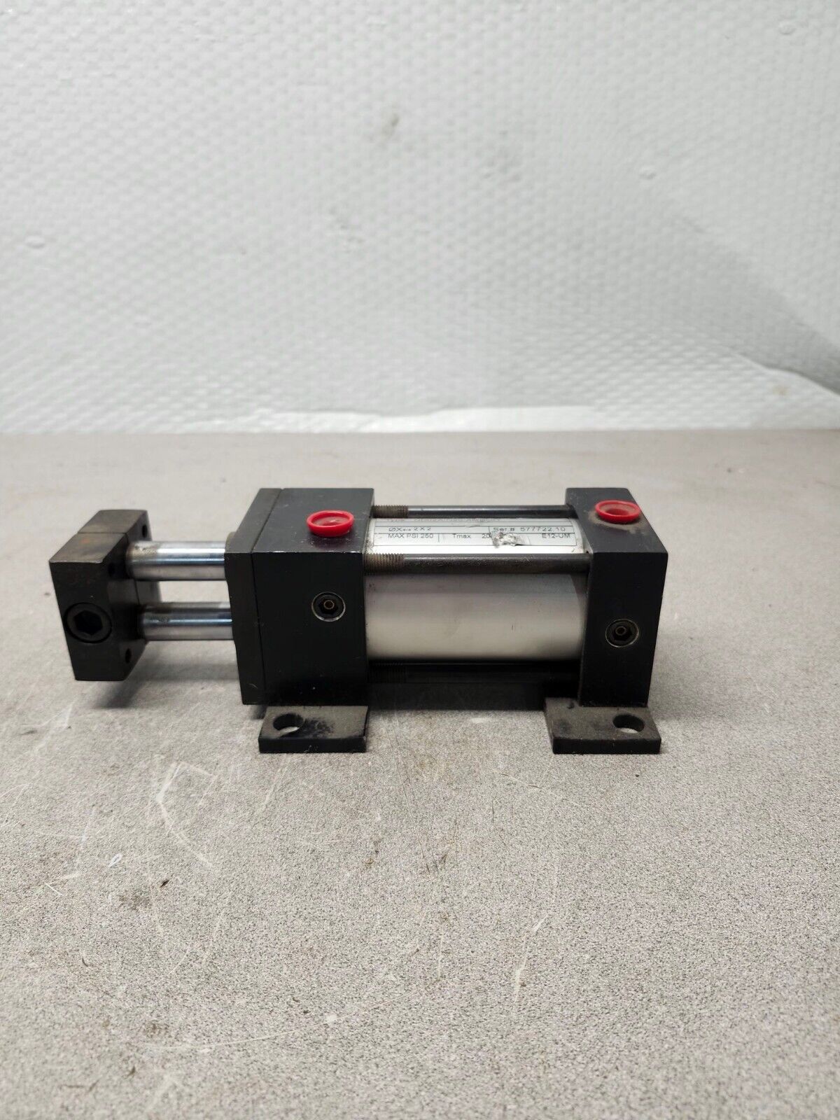 NEW NO BOX NORGREN ACTUATOR CYLINDER 2IN BORE 2IN STROKE ND02A-N20-AMB00