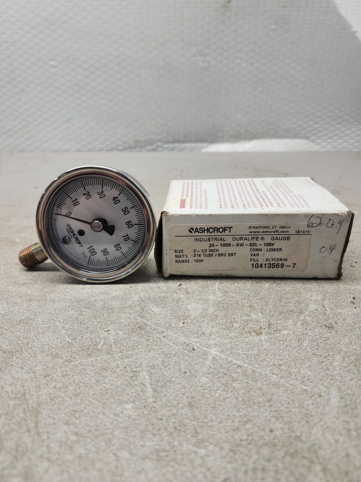 NEW IN BOX ASHCROFT DURALIFE GAUGE 25-1009-AW-02L-100#