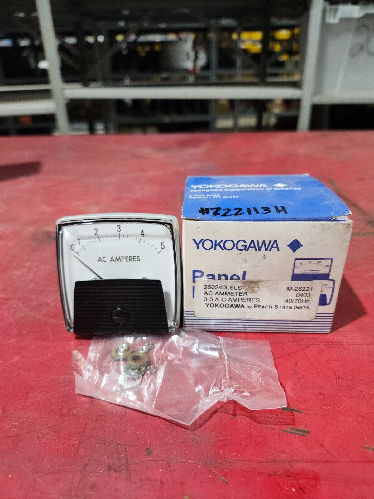 NEW IN BOX YOKOGAWA PANEL METER 250240LSLS