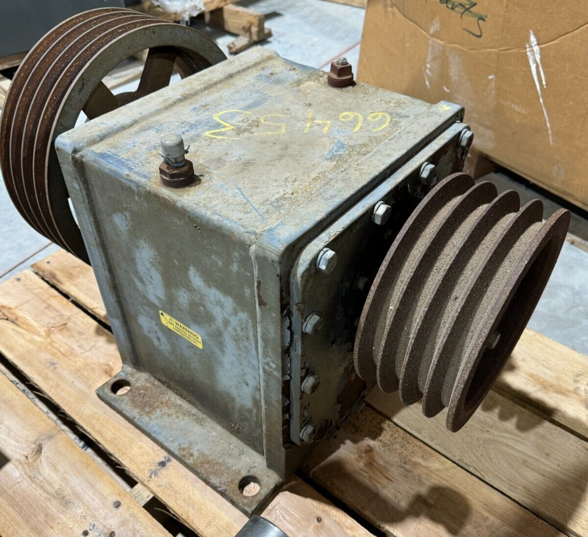 USED FALK ENCLOSED GEAR DRIVE SPEED REDUCER 4.913 RATIO 1060FC2A