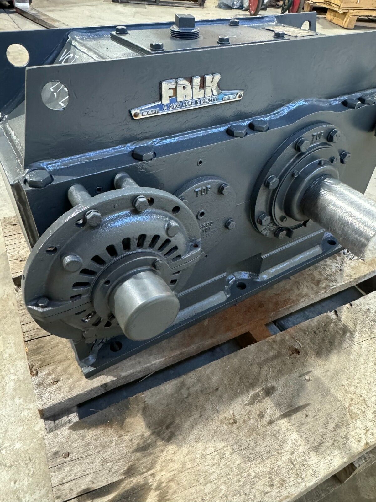 REBUILT FALK ENCLOSED GEAR DRIVE SPEED REDUCER 9.084 RATIO 2060Y2-LB