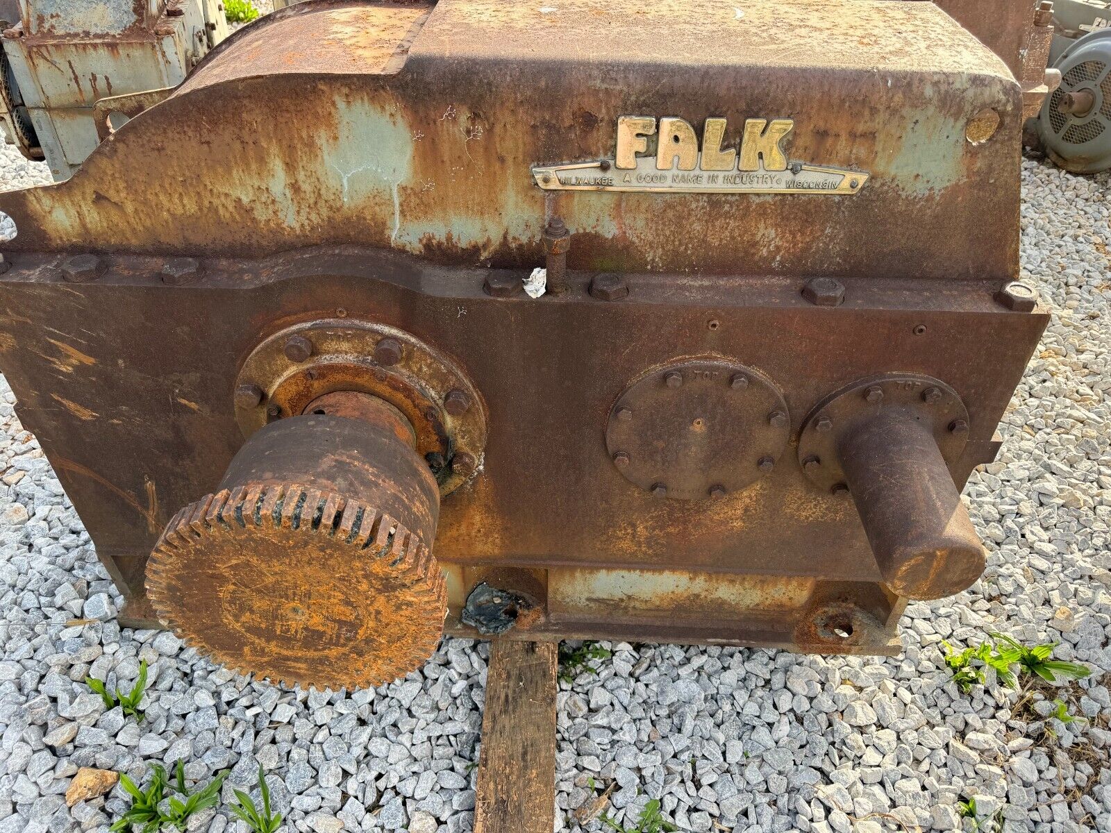 USED FALK ENCLOSED GEAR DRIVE SPEED REDUCER 31.47 RATIO 2120Y2-B