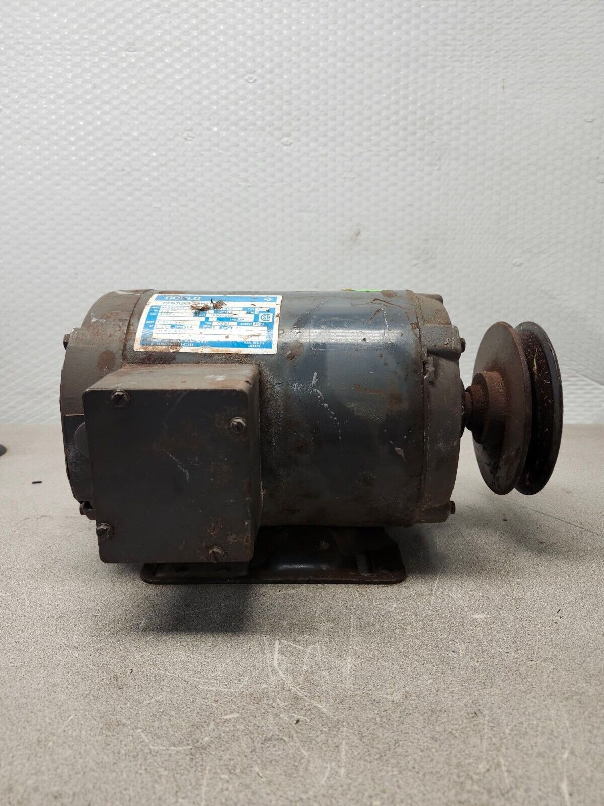 USED Gould Century MOTOR  200-208v 1.5hp 8-332577-02