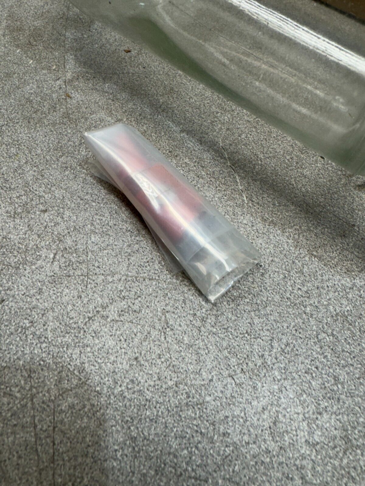 NEW IN BOX LUMAPRO GLASS GLOBE 21R882