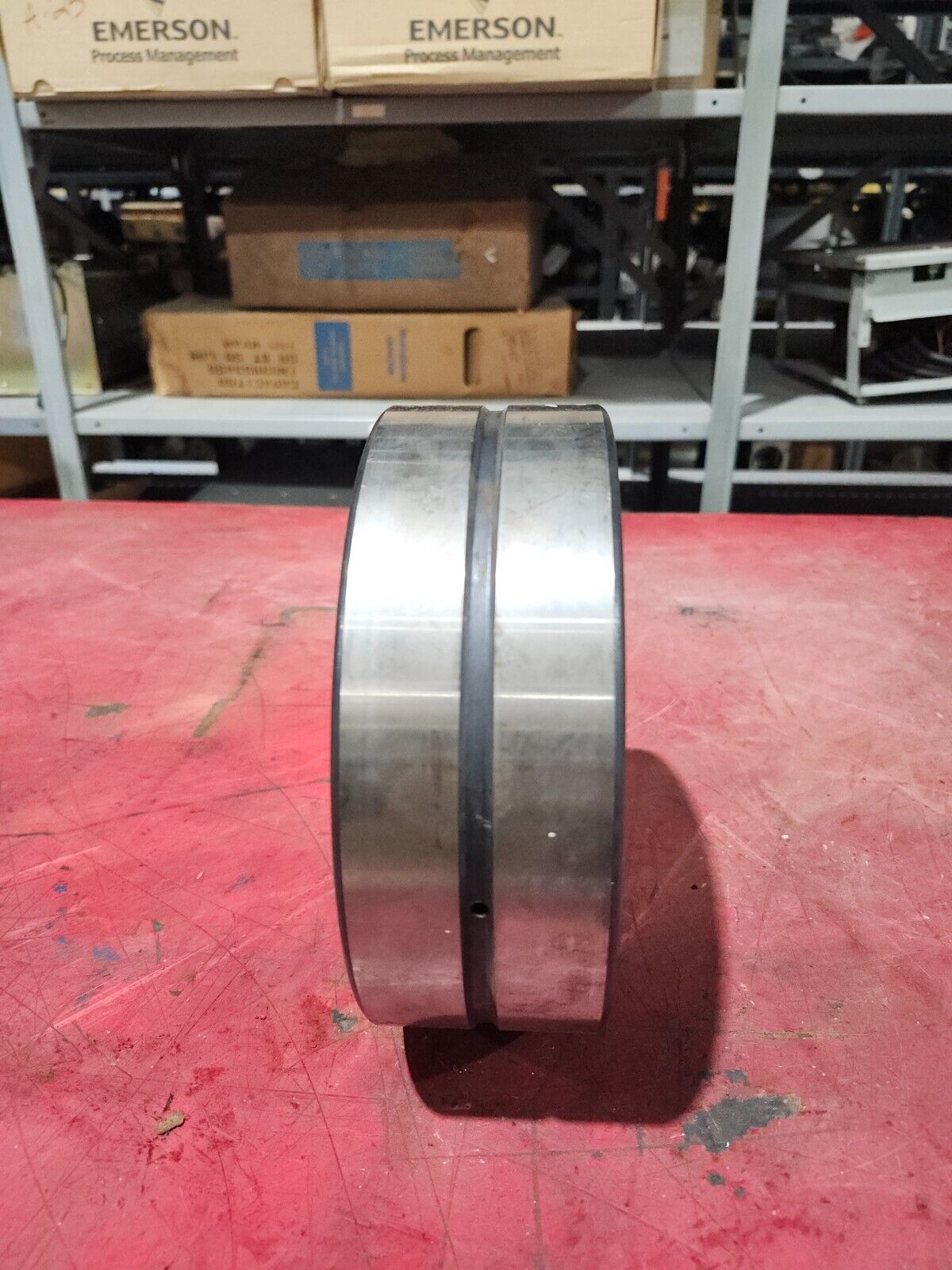 NEW NO BOX SKF SPHERICAL ROLLER BEARING 23222 CC