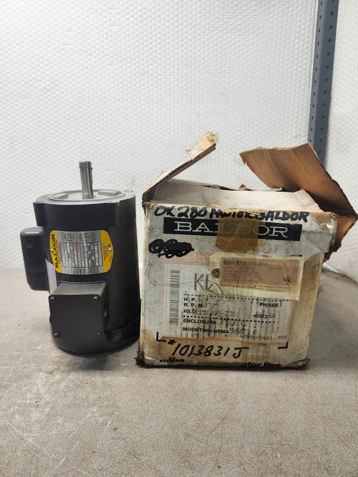 NEW IN BOX BALDOR INDUSTRIAL MOTOR H.P. 1/4, 60HZ, 1PH,  kl3403