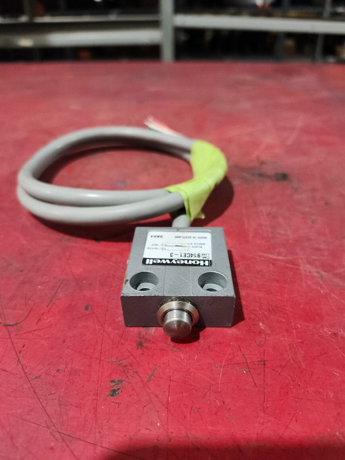 NEW HONEYWELL MICRO SWITCH 914CE1-3