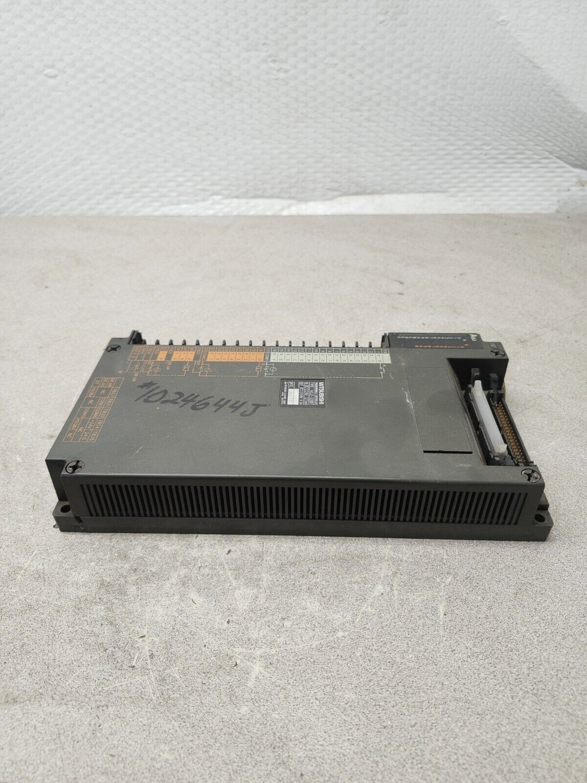 USED MITSUBISHI Programmable Controller A0J2-E28DT