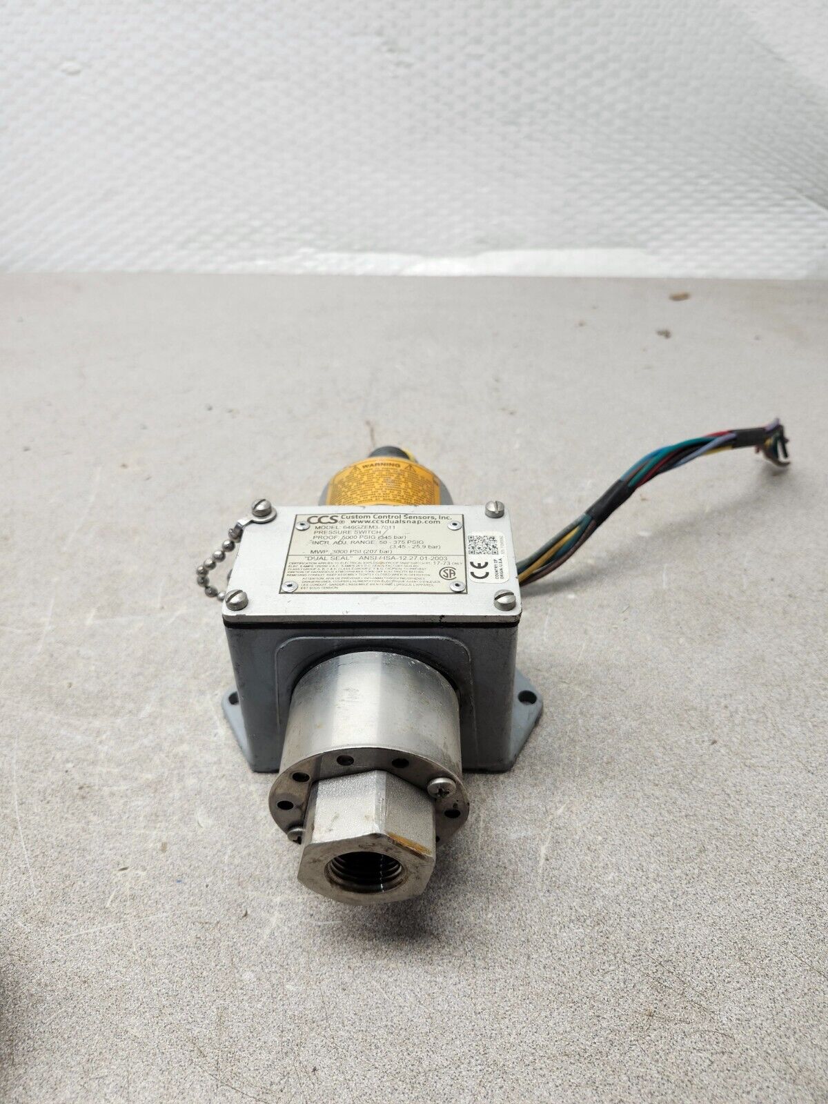 USED CCS PRESSURE SWITCH 646GZEM3-7011