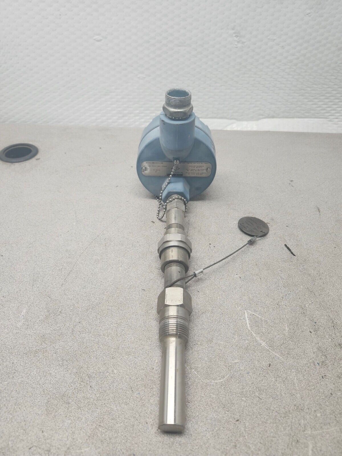 USED ROSEMOUNT CONNECTION HEAD 0007903250004 WITH ROSEMOUNT THERMOWELL