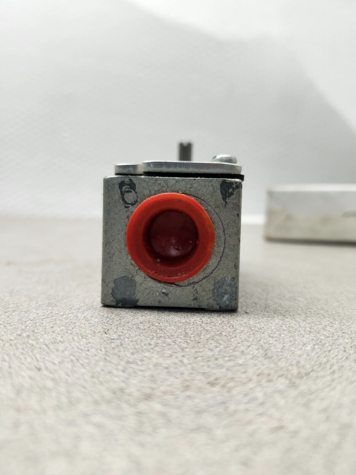 NEW IN BOX GOULD R.B. DENISON LOX-SWITCH LIMIT SWITCH C2F-JK542