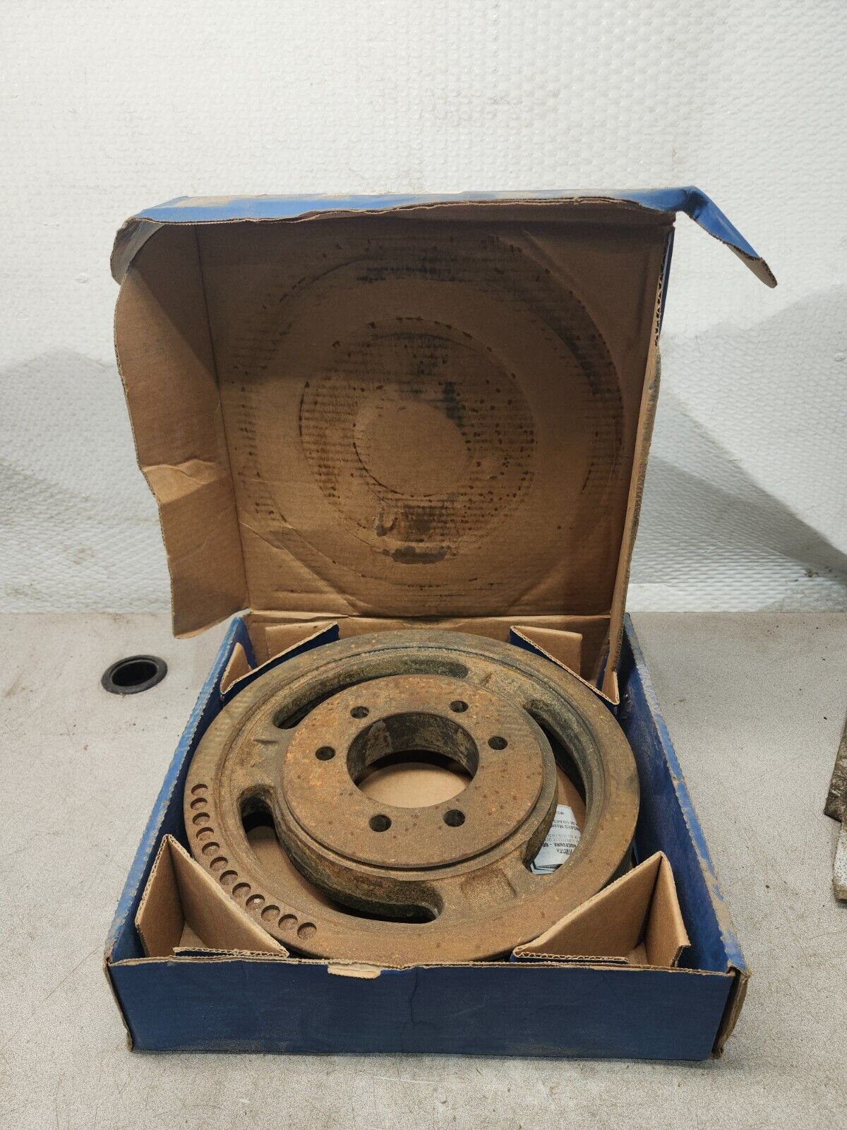 44029523