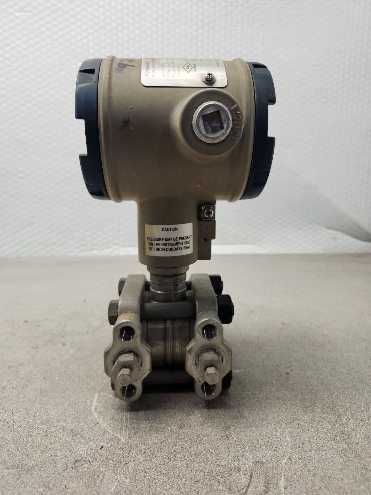 USED HONEYWELL SMART ST 3000 PRESSURE TRANSMITTER STD930E1H00000H6ZSSMSBS31CXXXX